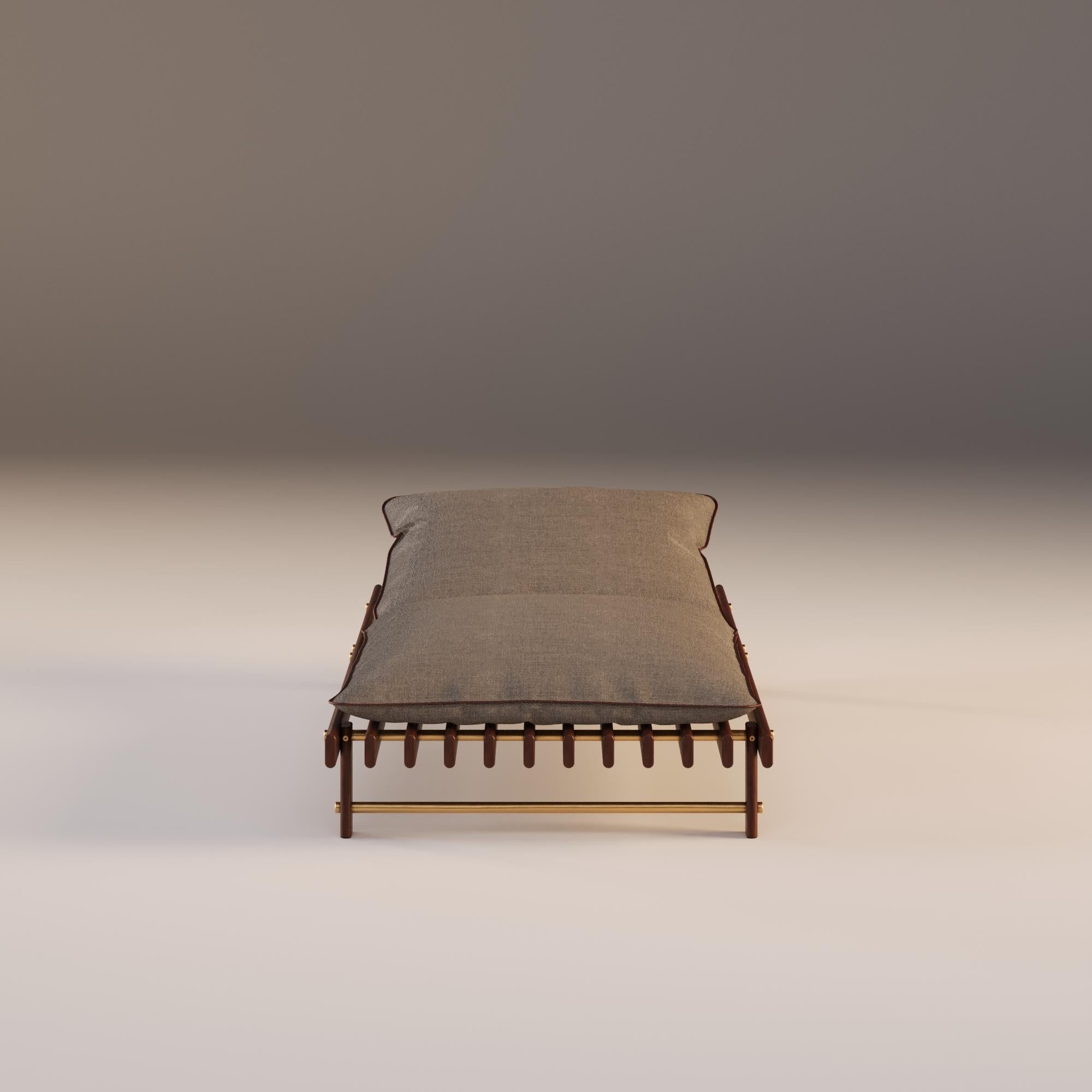 XXI secolo e contemporaneo Lettino da esterno con struttura in Iroko in vendita