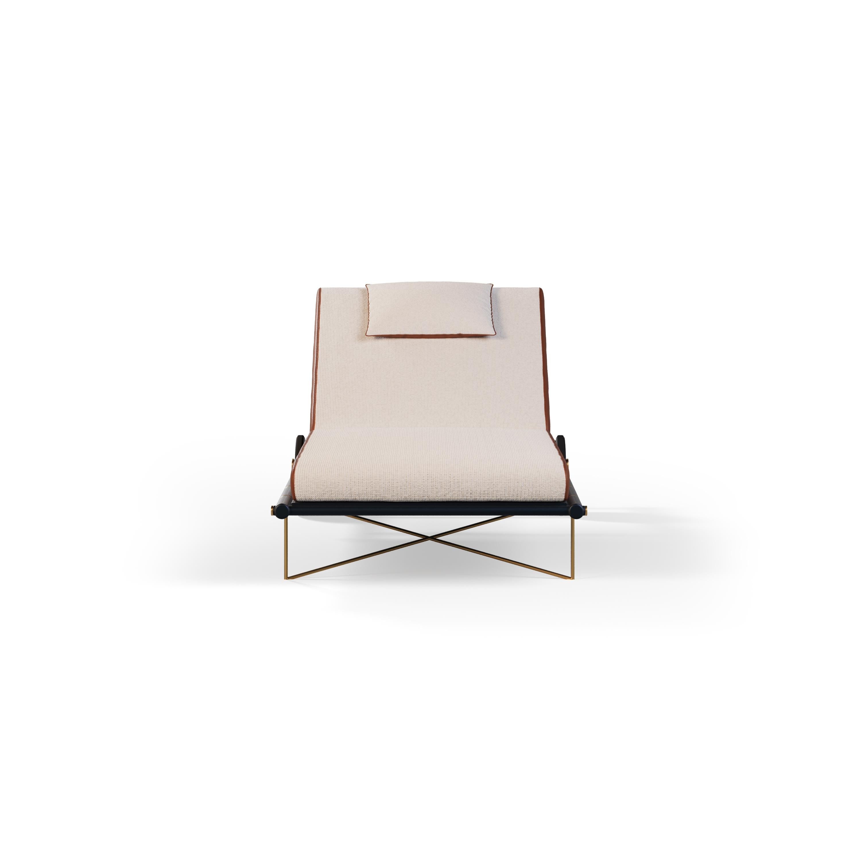Outdoor Sunbed Featuring Durable Outdoor Leather In New Condition For Sale In Santo Tirso, PT