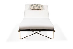 Outdoor Sunbed with White Waterproof Fabric and Patterned Pillow