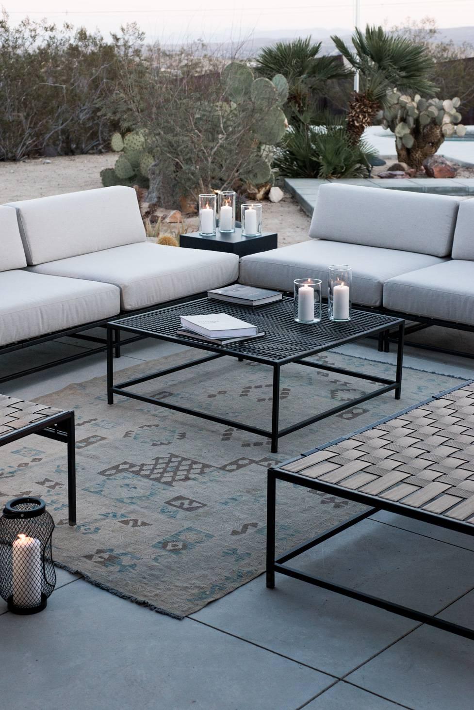 Outdoor Charcoal Coffee Table In New Condition For Sale In Los Angeles, CA