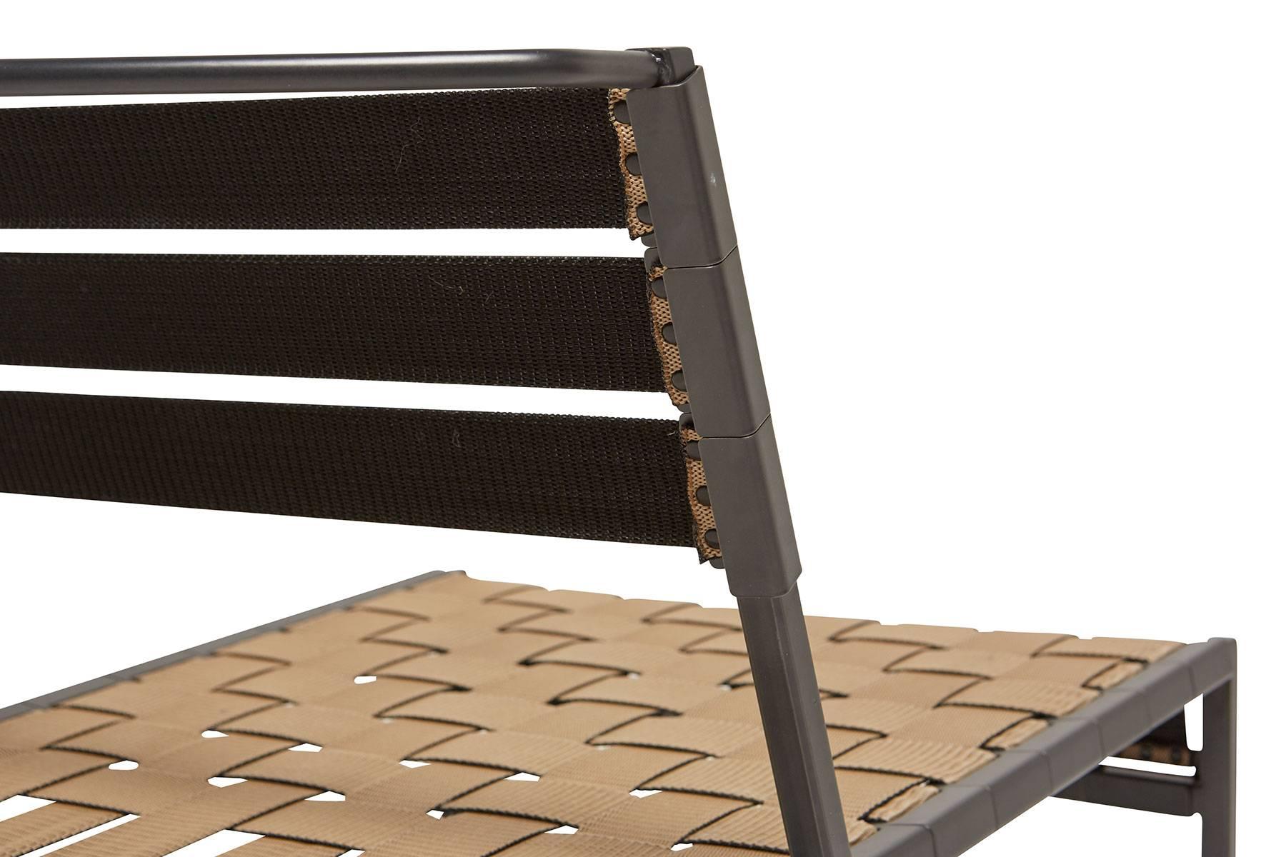 Powder-Coated Tan & Charcoal Outdoor Lounge Chair For Sale