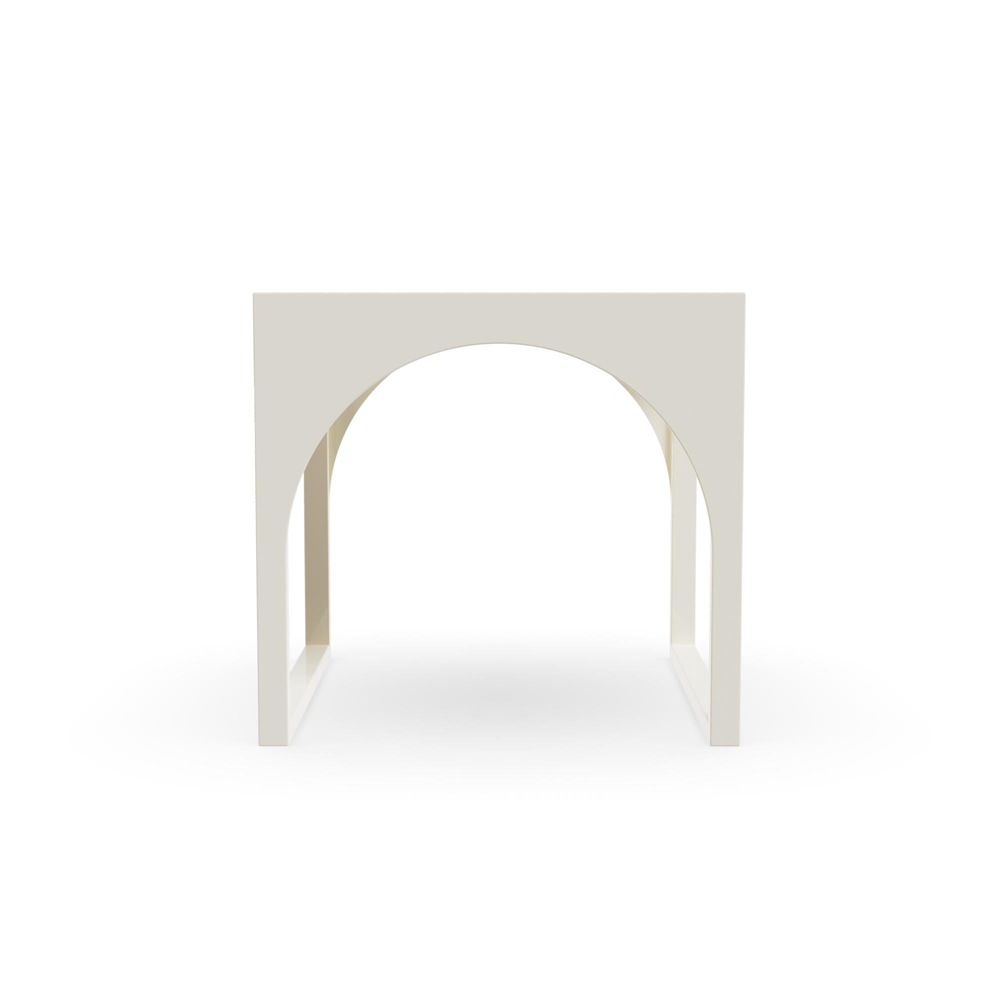 Portoghese Outdoor Tosalet Side Table - Ceramic Surface With Minimalist Metal Base in vendita