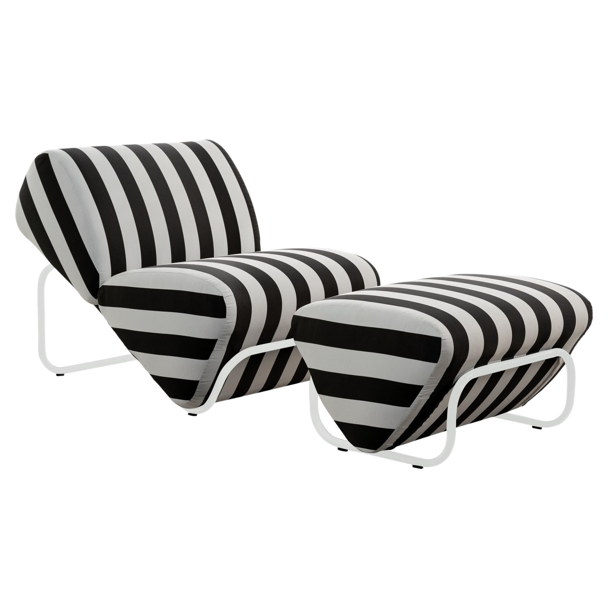 Outdoor Trend Module Lounge and Footstool, Designed in 1970 For Sale