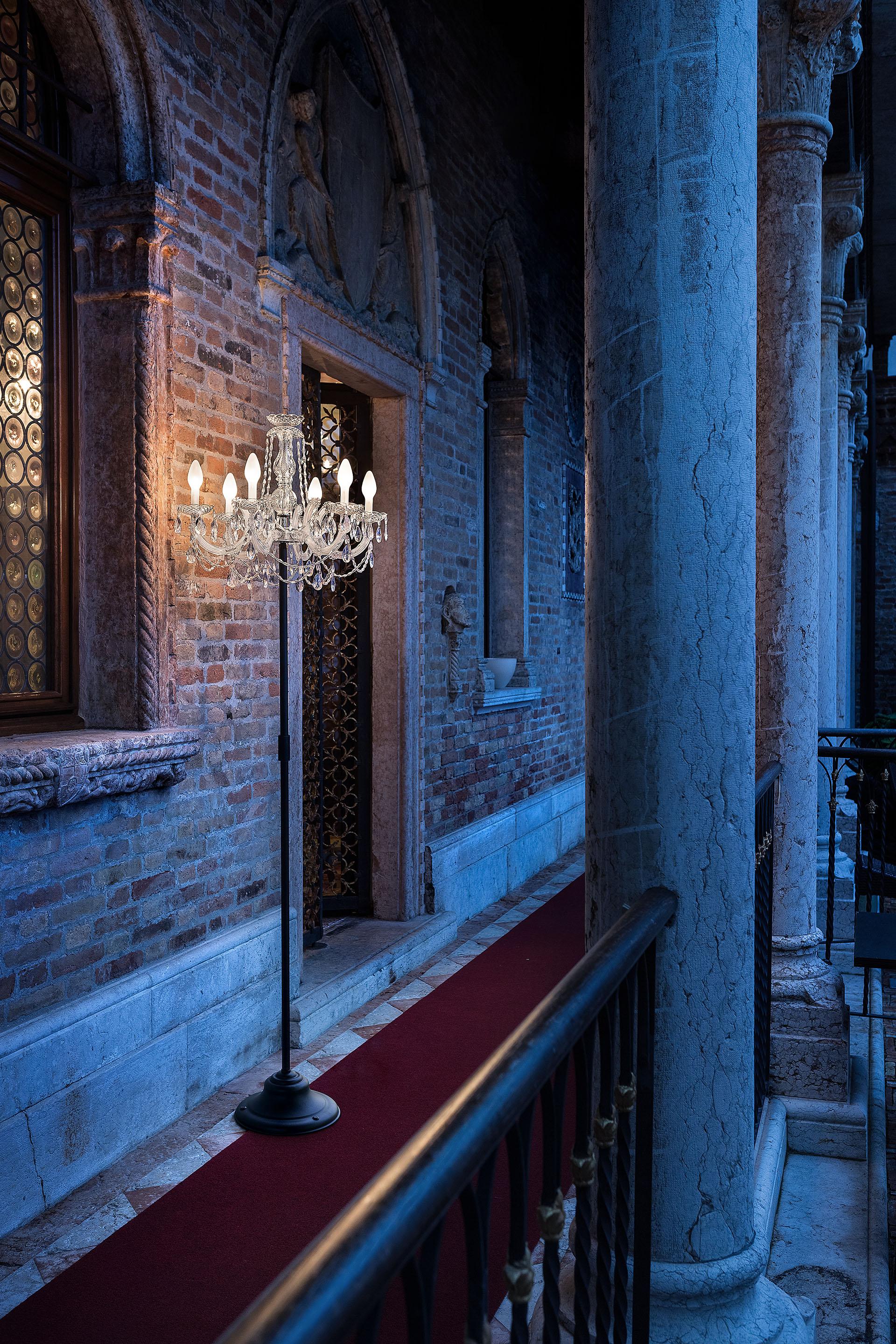 Venezianische Stehlampe für den Außenbereich:: 6 Leuchten:: Made in Italy (Italienisch) im Angebot