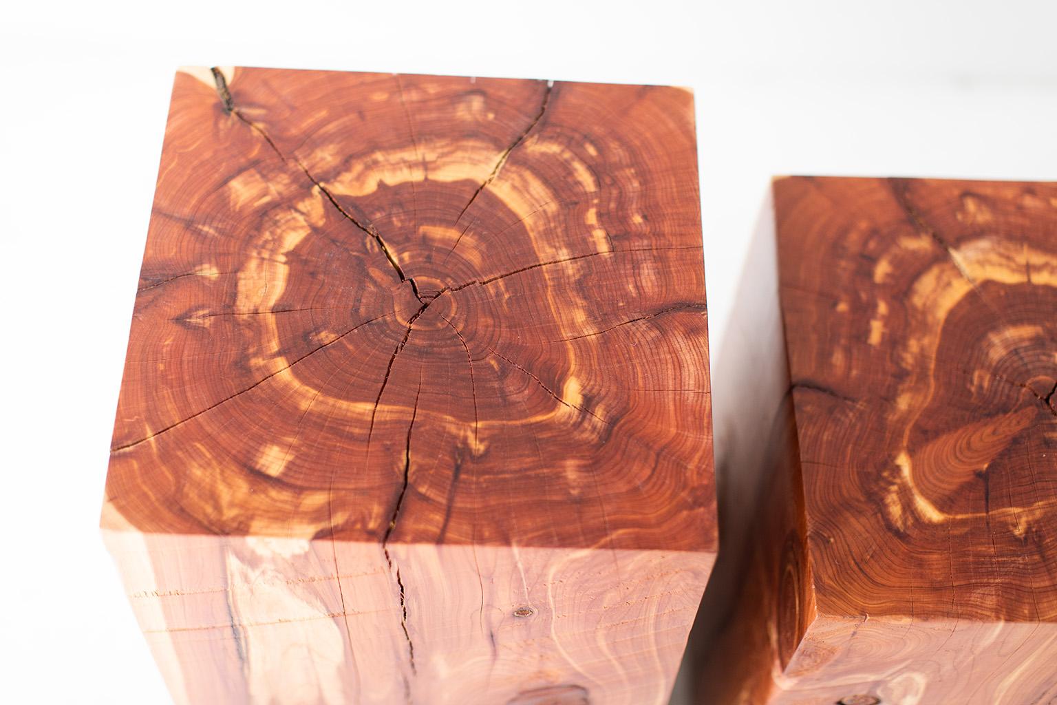 XXIe siècle et contemporain Table d'appoint en bois pour l'extérieur en vente