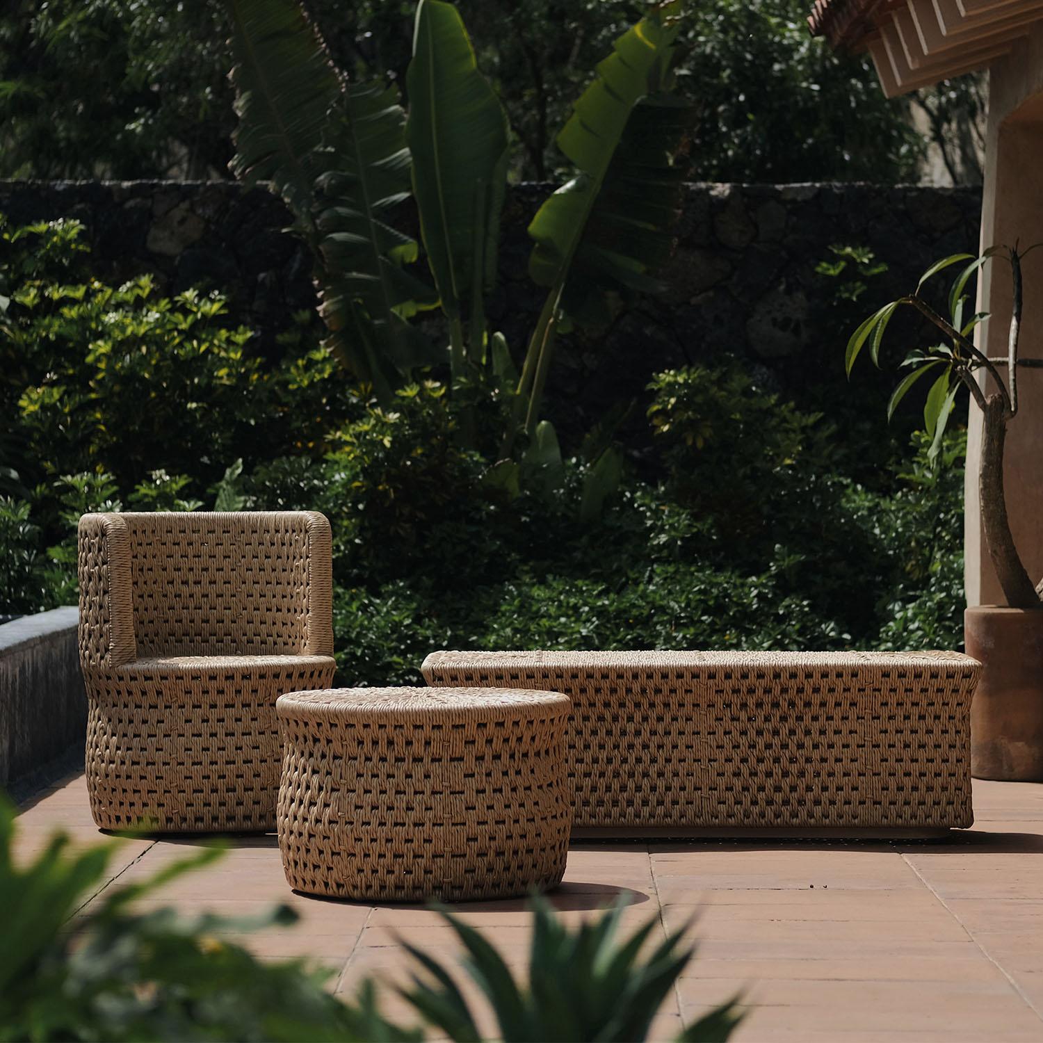 Silla de exterior tejida en resina by Luteca en venta 1