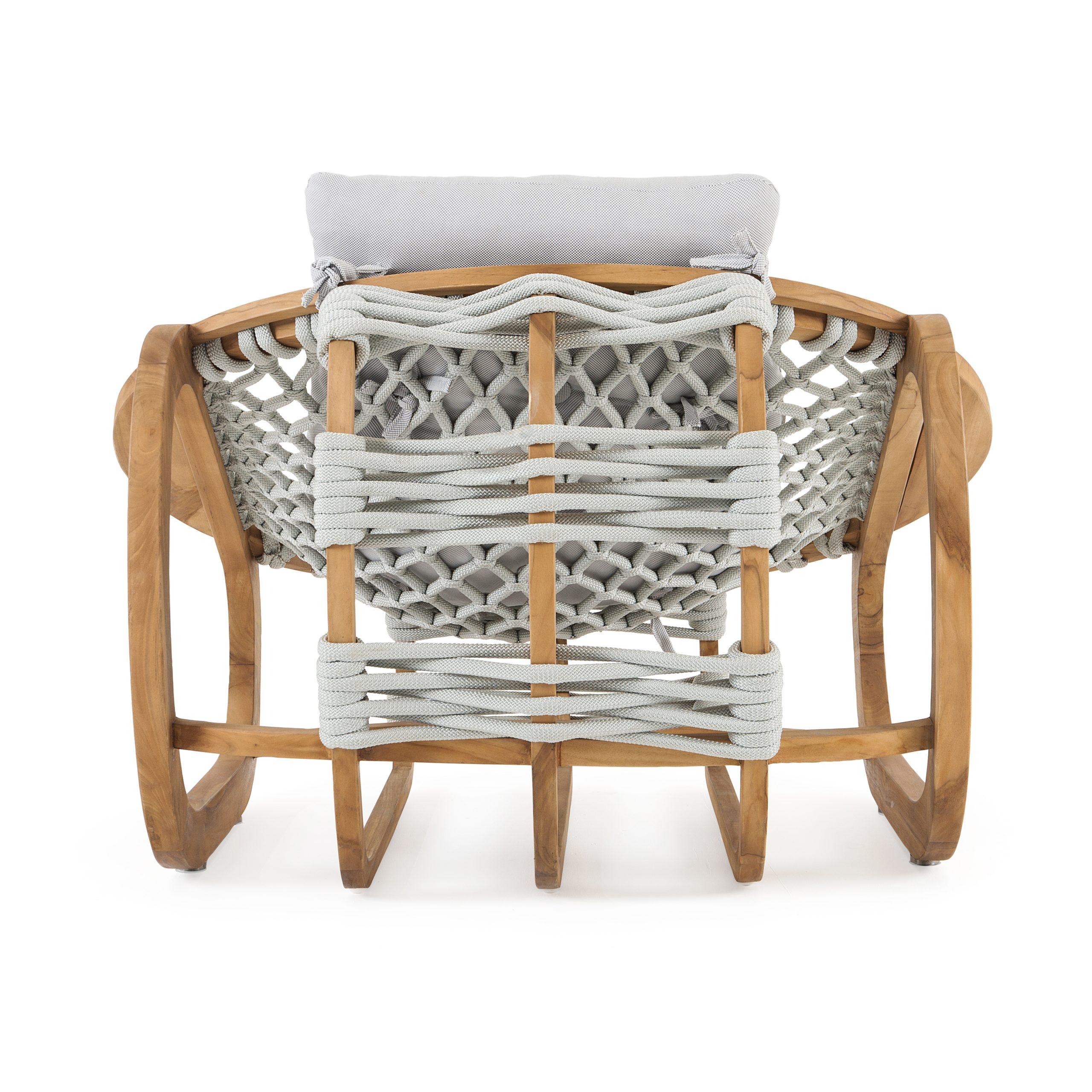 Structure: Teak wood – Aluminum: Antioxy, heavy load, anti-scratch easy clean.
Weaving: Flat 4mm. High Tenacity, Low shrinkage filament yarn made of 100% polyester, easy clean.
Fixed Upholstery with high quality quick dry foam.
The Material: Our