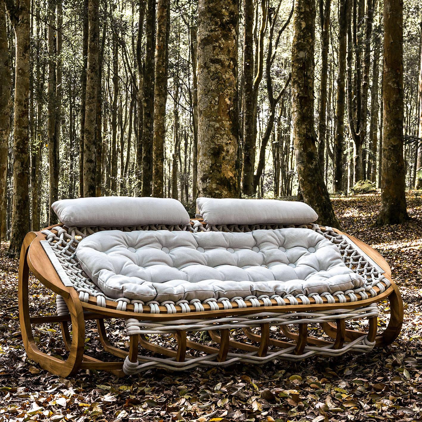 Outdoor-Sofa aus geflochtenem Seil in natürlichem Teakholz (Handgefertigt) im Angebot