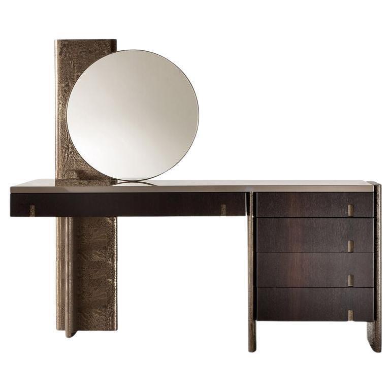 Outfit Vanity Console
