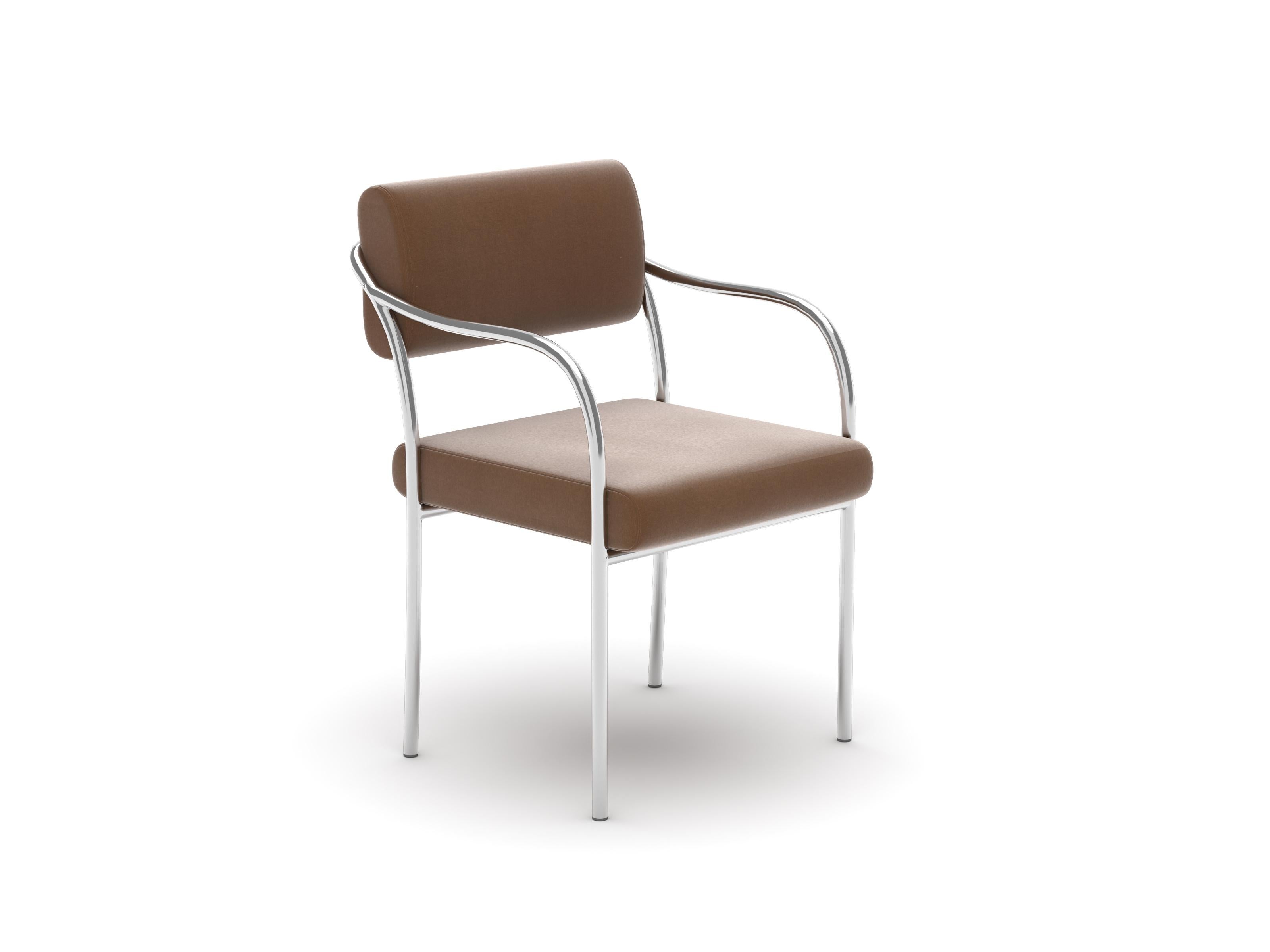 Sedia da pranzo Outline di Formiing, Harald Brown
Fabrice: Harald 343

Personalizzazione: Disponibile in un'ampia gamma di tessuti e colori. 

CAT 1: Remix
CAT 2: Steelcut, Re-wool
CAT 3: Hallingdal, Harald 
CAT 4: Planum, Vidar
CAT 5: Melange