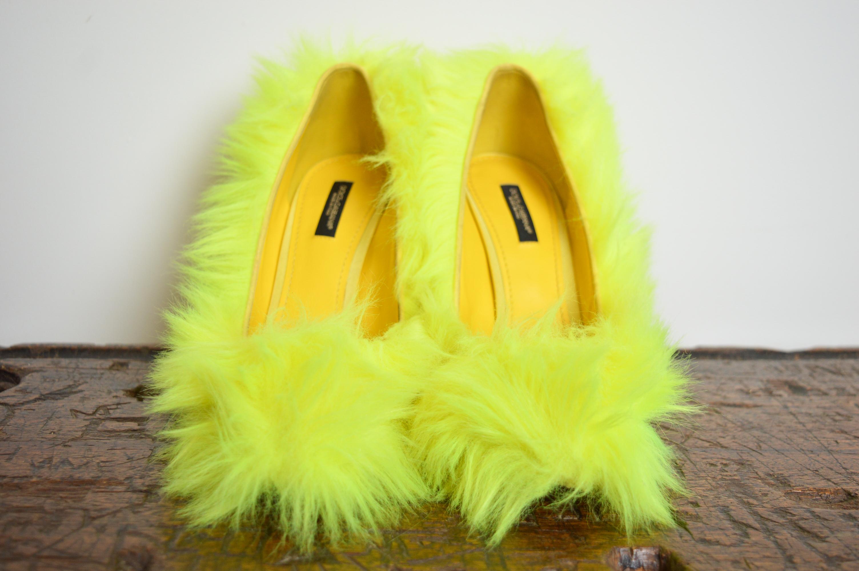 Outrageous DOLCE & GABBANA Neon Yellow fluorescent faux fur stiletto high heels 8