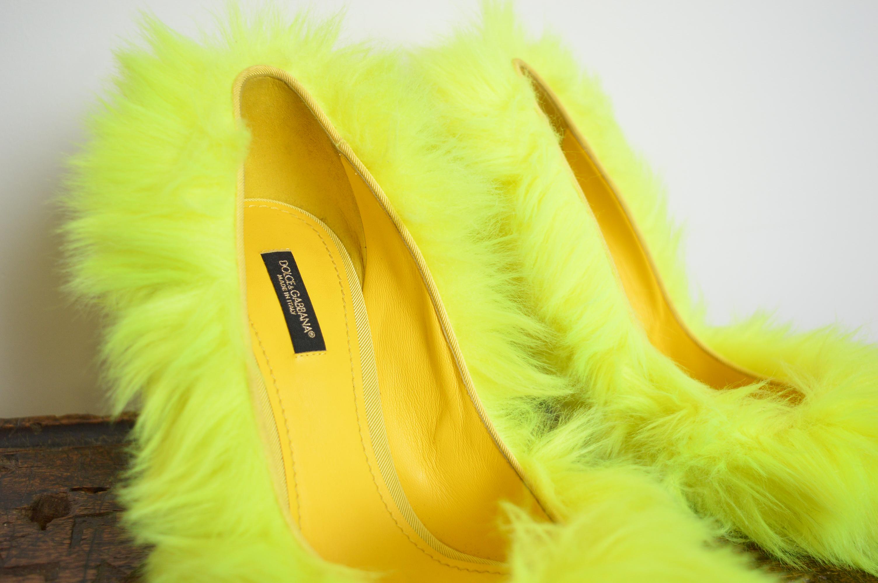 Outrageous DOLCE & GABBANA Neon Yellow fluorescent faux fur stiletto high heels 1