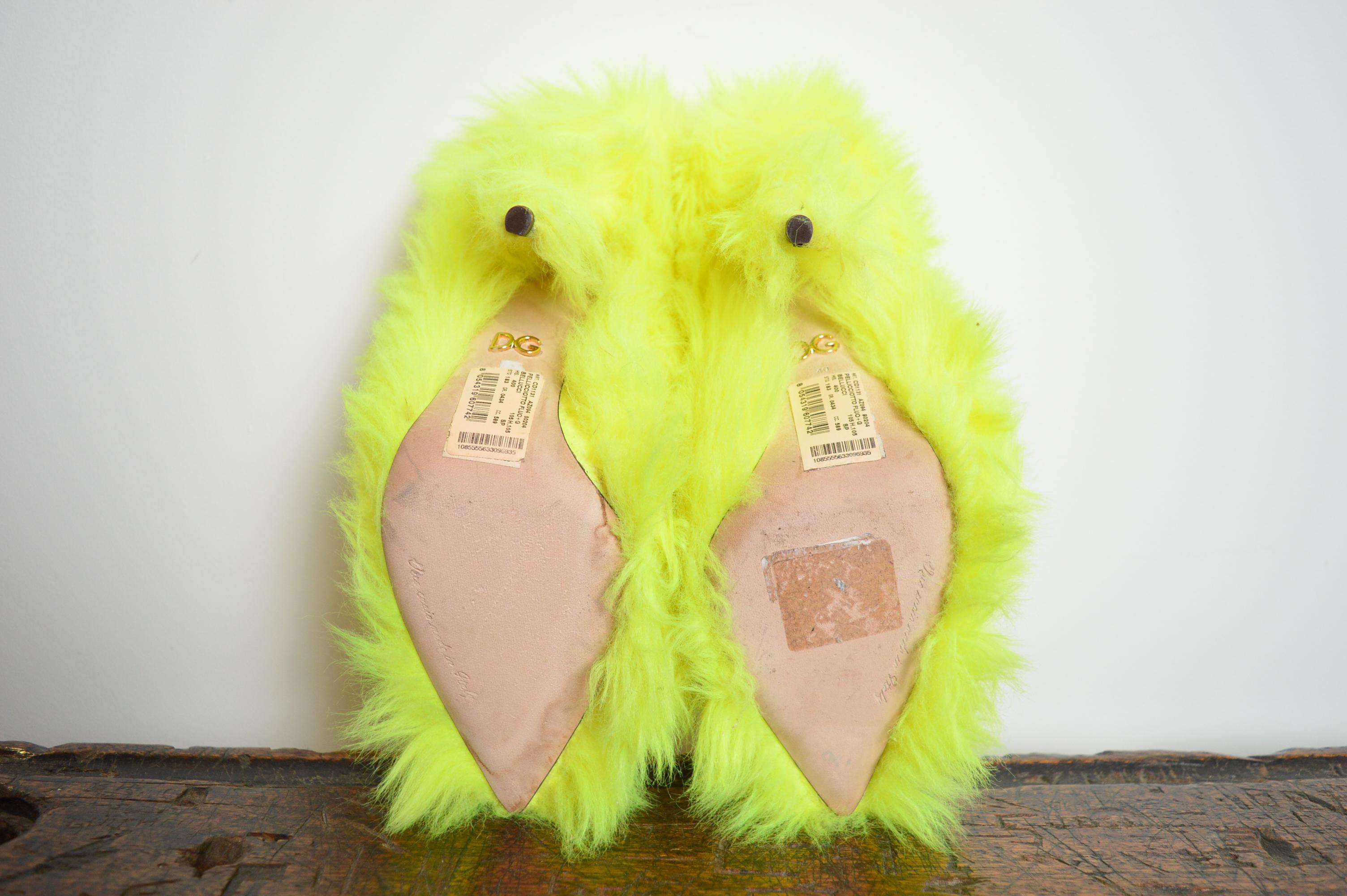 Outrageous DOLCE & GABBANA Neon Yellow fluorescent faux fur stiletto high heels 4
