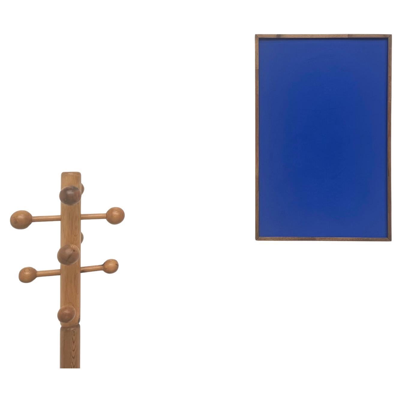 Peinture monochrome bleu Outremer, acrylique sur bois massif, cadre en pin, années 1990.