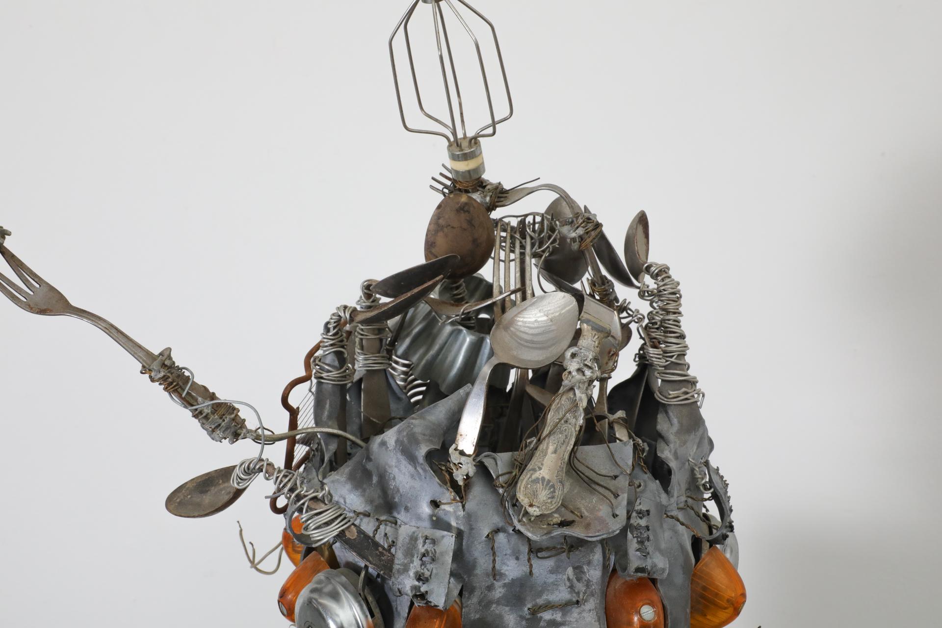 Arte Outsider Escultura Casco Kabuto en venta 3