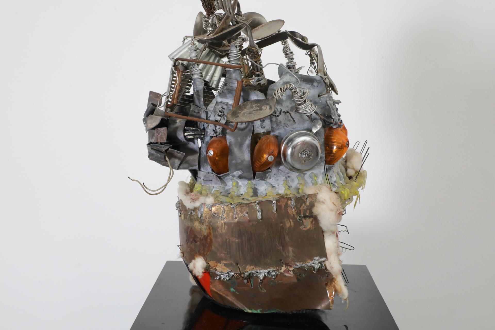 Arte Outsider Escultura Casco Kabuto en venta 7