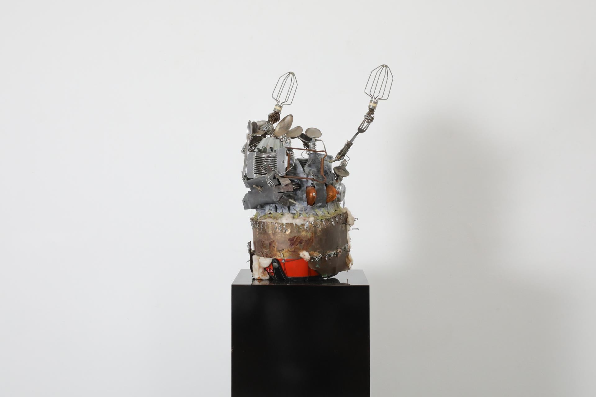 Arte Outsider Escultura Casco Kabuto siglo XX en venta