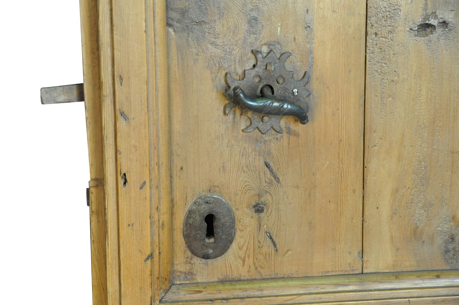 Hervorragende spanische Türen aus dem 17. Jahrhundert 3