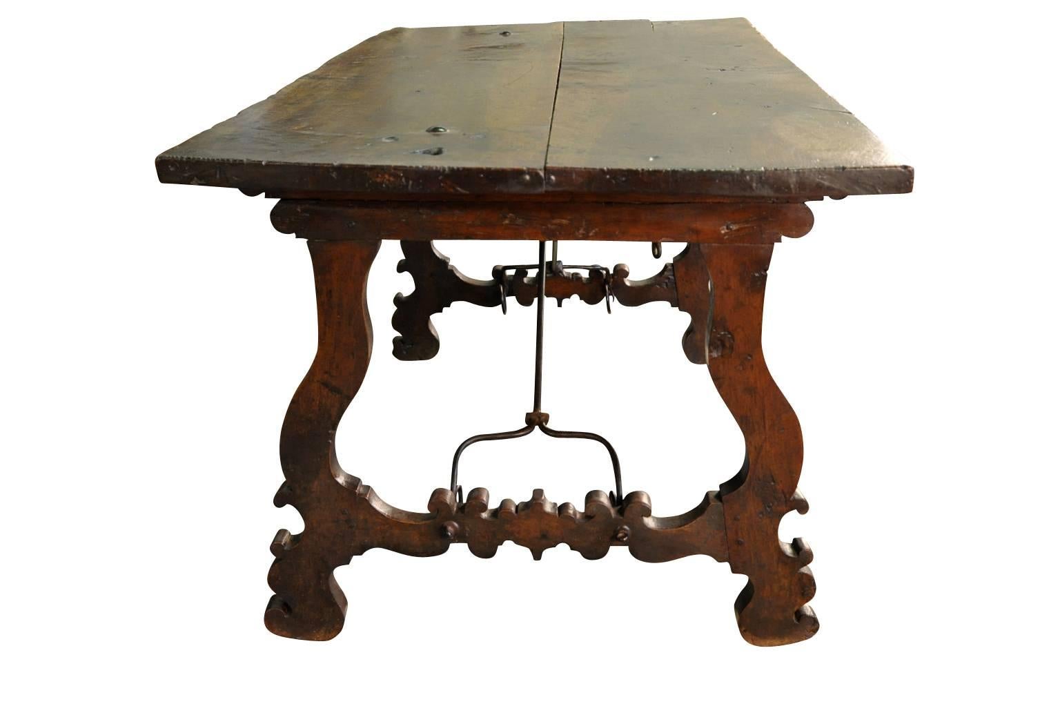 Outstanding 17th Century Spanish Table In Excellent Condition In Atlanta, GA