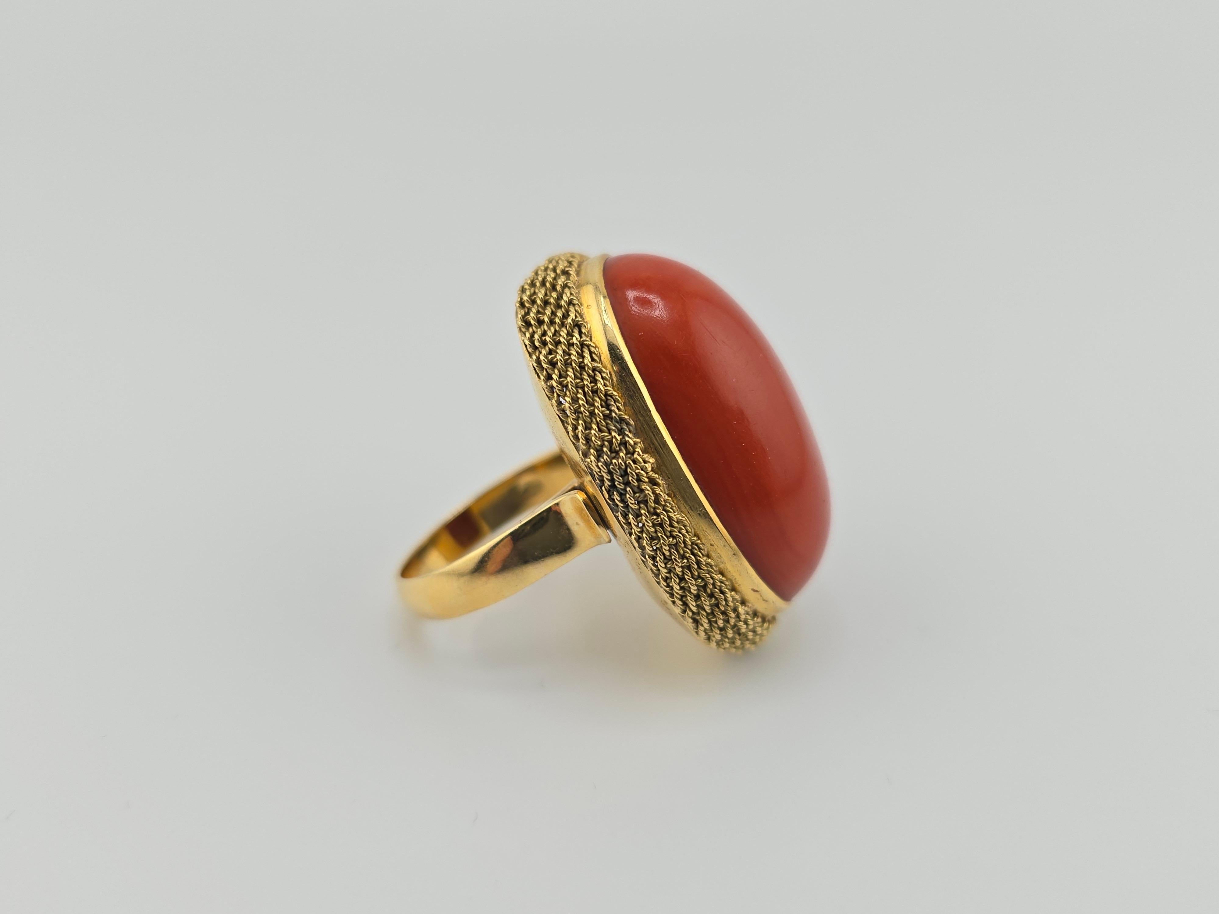 Outstanding 18K Yellow Gold Deep Red Coral Ring With Massive Coral Gem 1