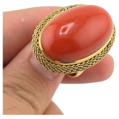 Vintage Outstanding 18K Yellow Gold Deep Red Coral Ring With Massive Coral Gem