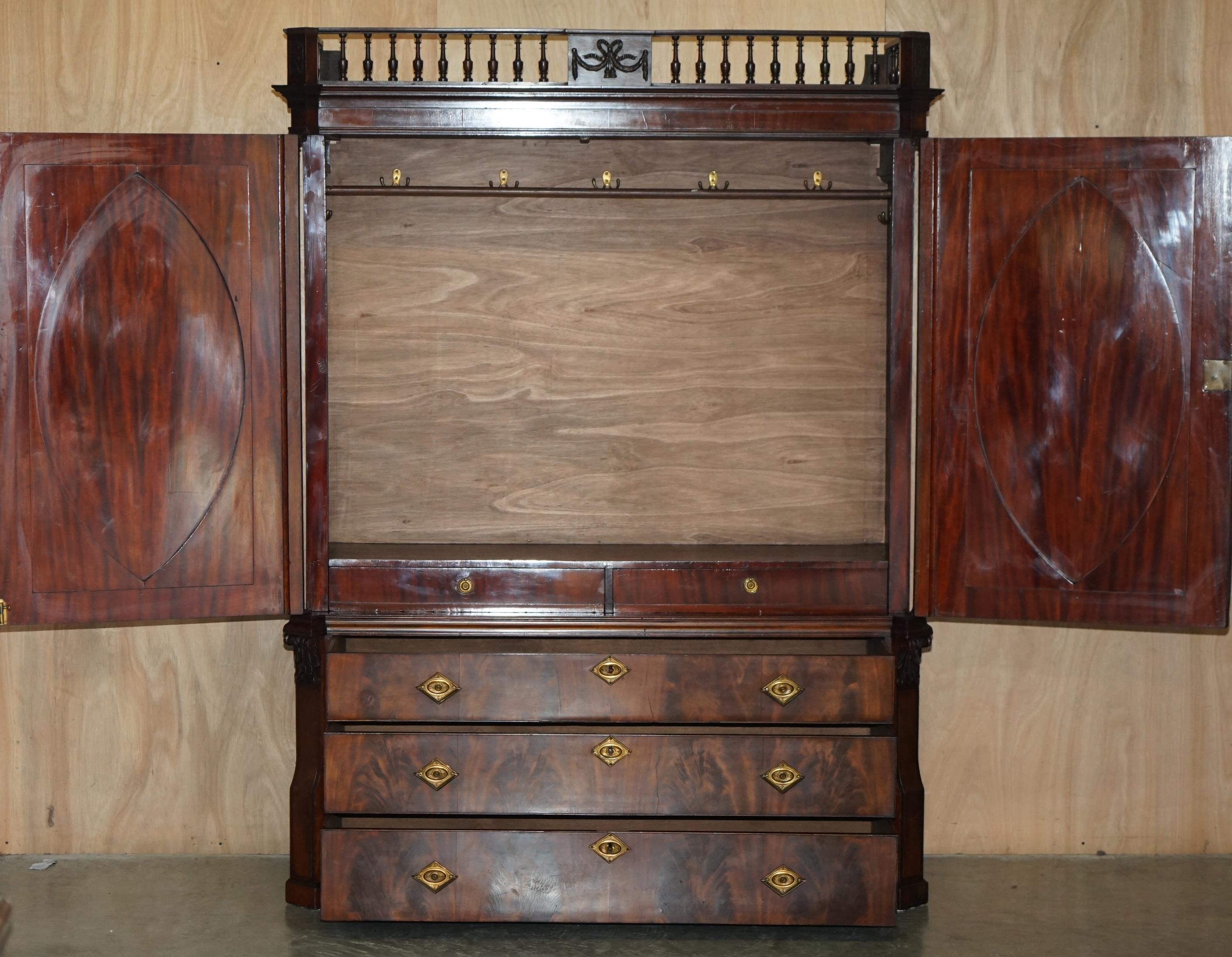 OUTSTANDING 18TH CENTURY ANTIQUE 1760 THOMAS CHIPPENDALE WARDROBE LiNEN PRESS For Sale 7