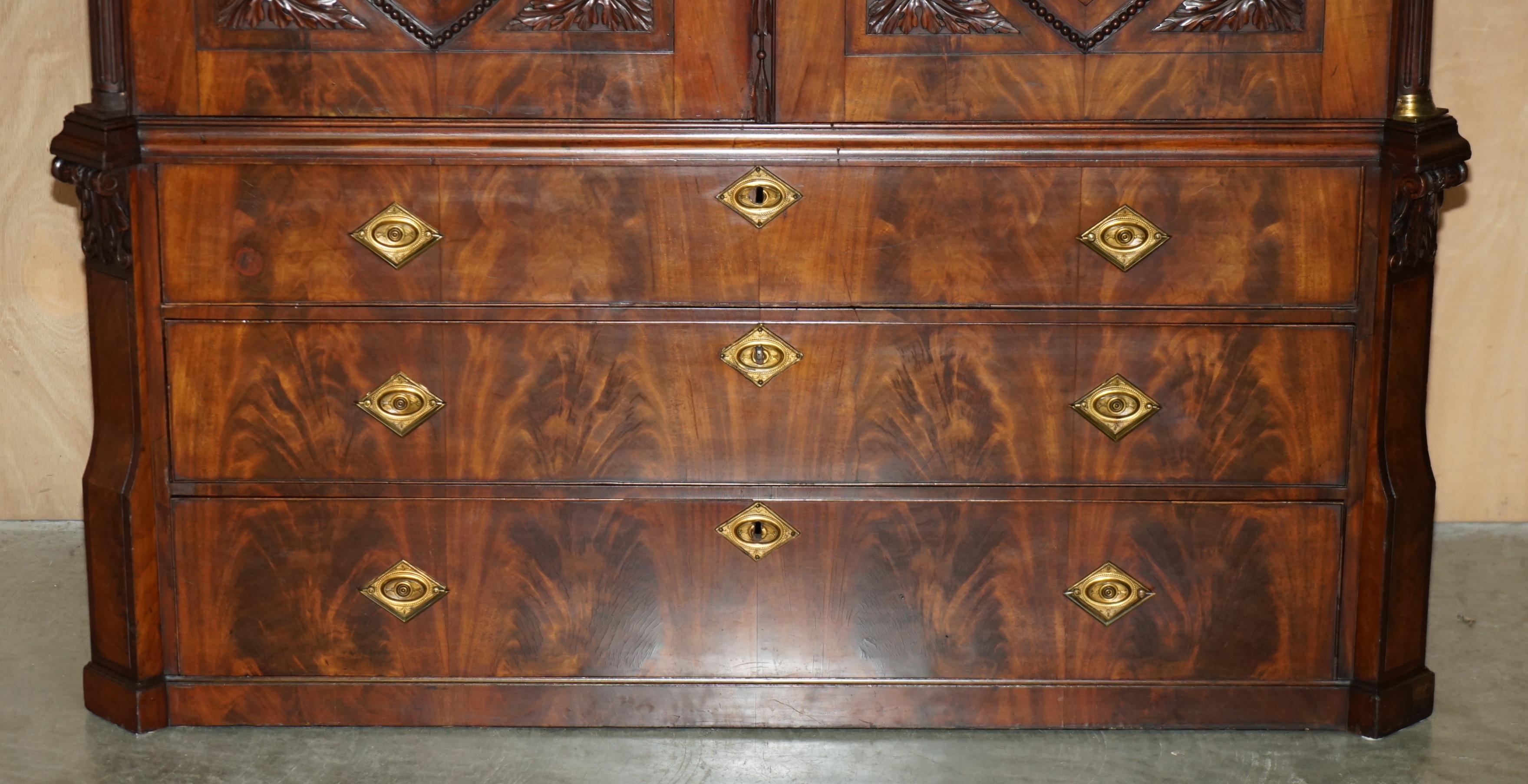 Georgian OUTSTANDING 18TH CENTURY ANTIQUE 1760 THOMAS CHIPPENDALE WARDROBE LiNEN PRESS For Sale