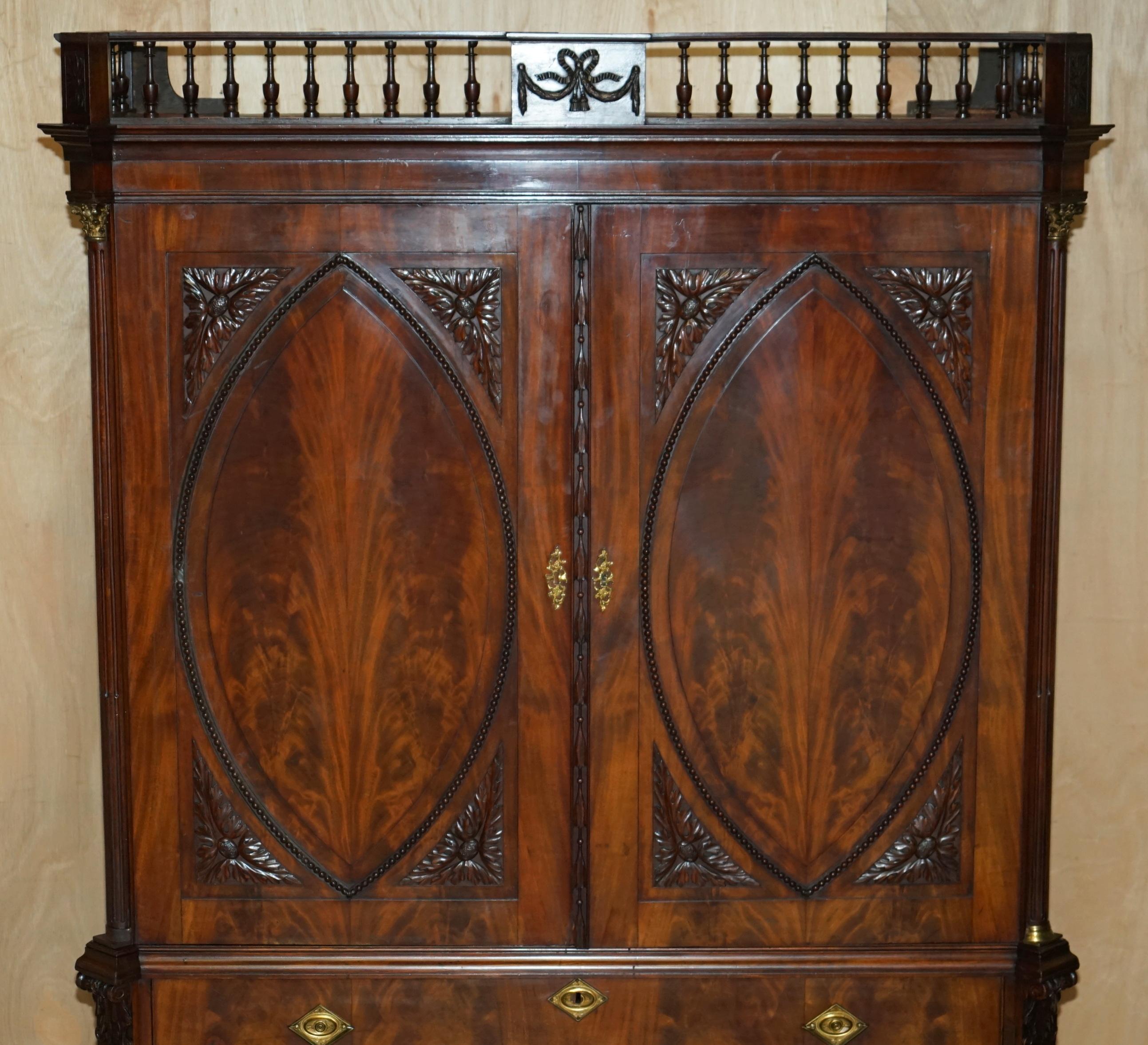 OUTSTANDING 18TH CENTURY ANTIQUE 1760 THOMAS CHIPPENDALE WARDROBE LiNEN PRESS In Good Condition For Sale In West Sussex, Pulborough
