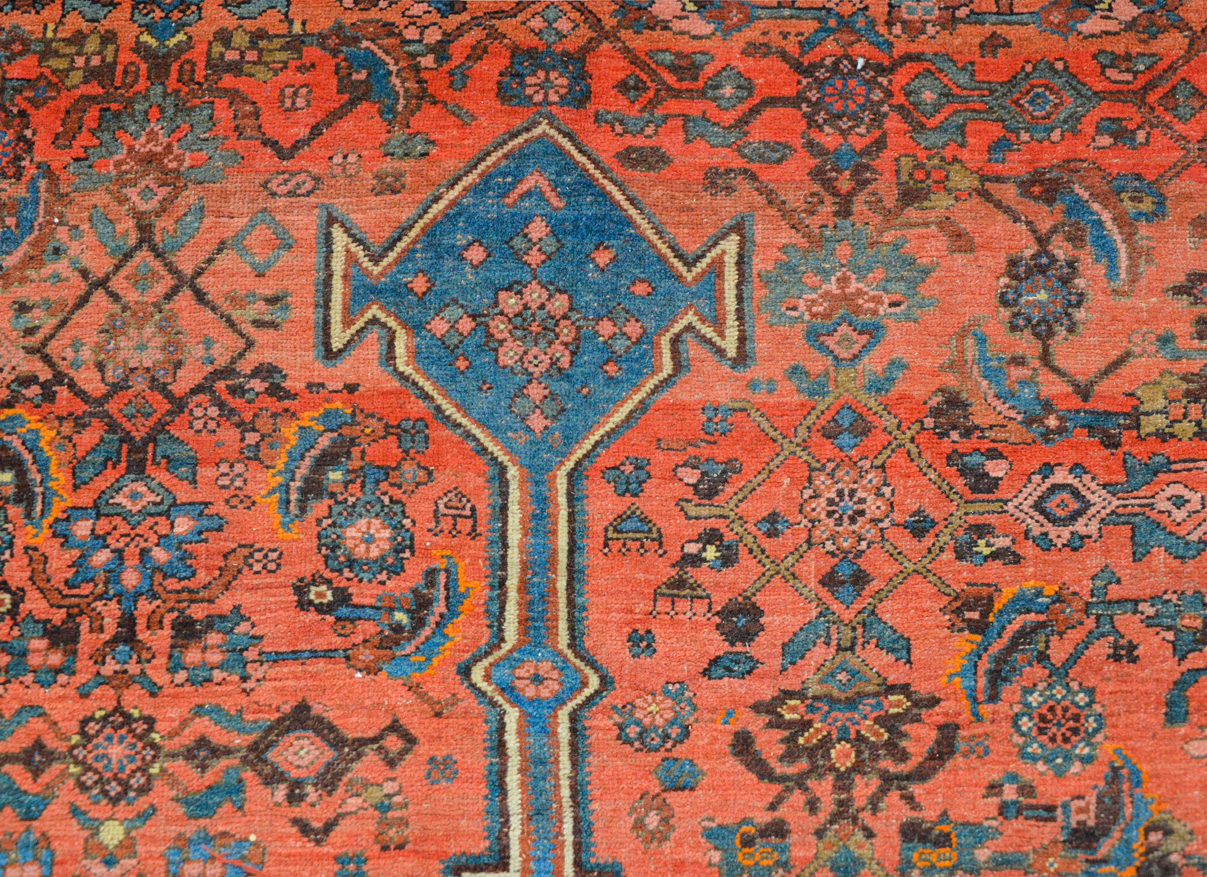 Outstanding 19th Century Bidjar Rug In Good Condition In Chicago, IL