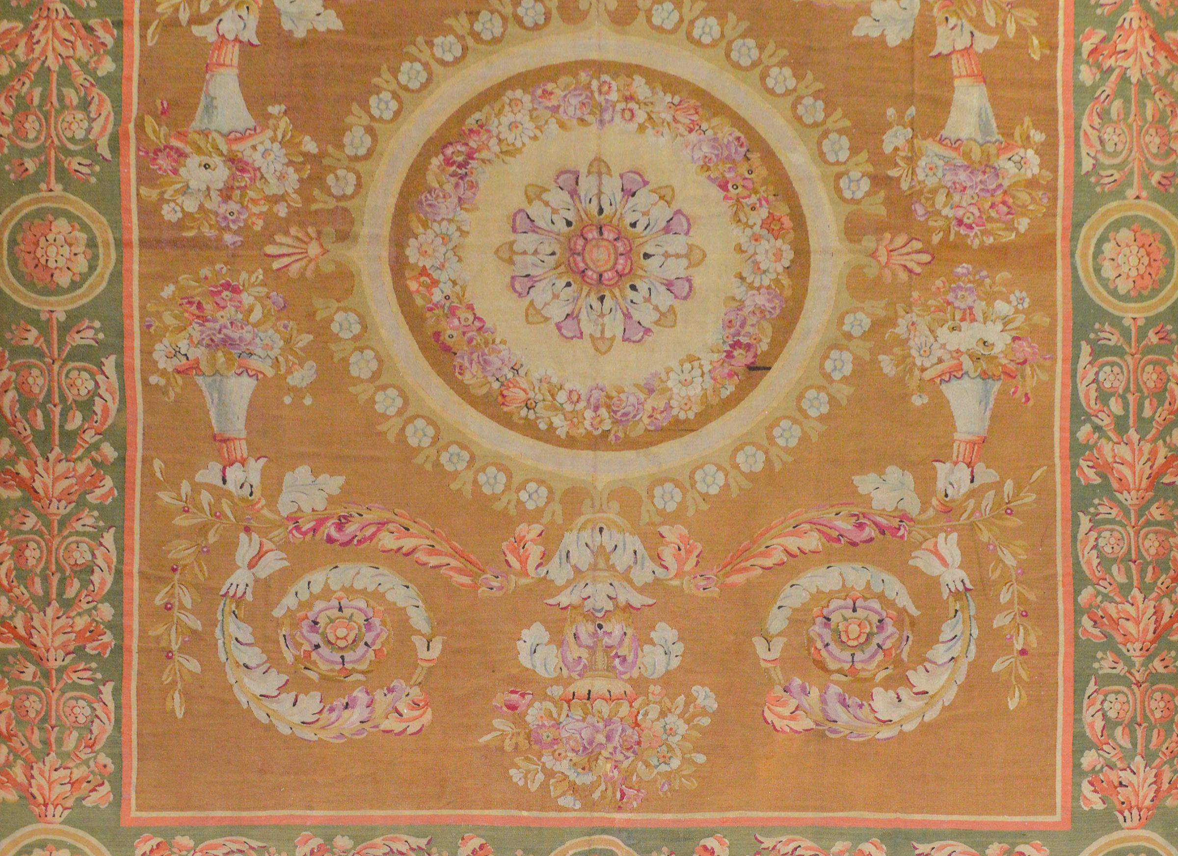 Outstanding 19th Century French Aubusson Rug In Good Condition For Sale In Chicago, IL