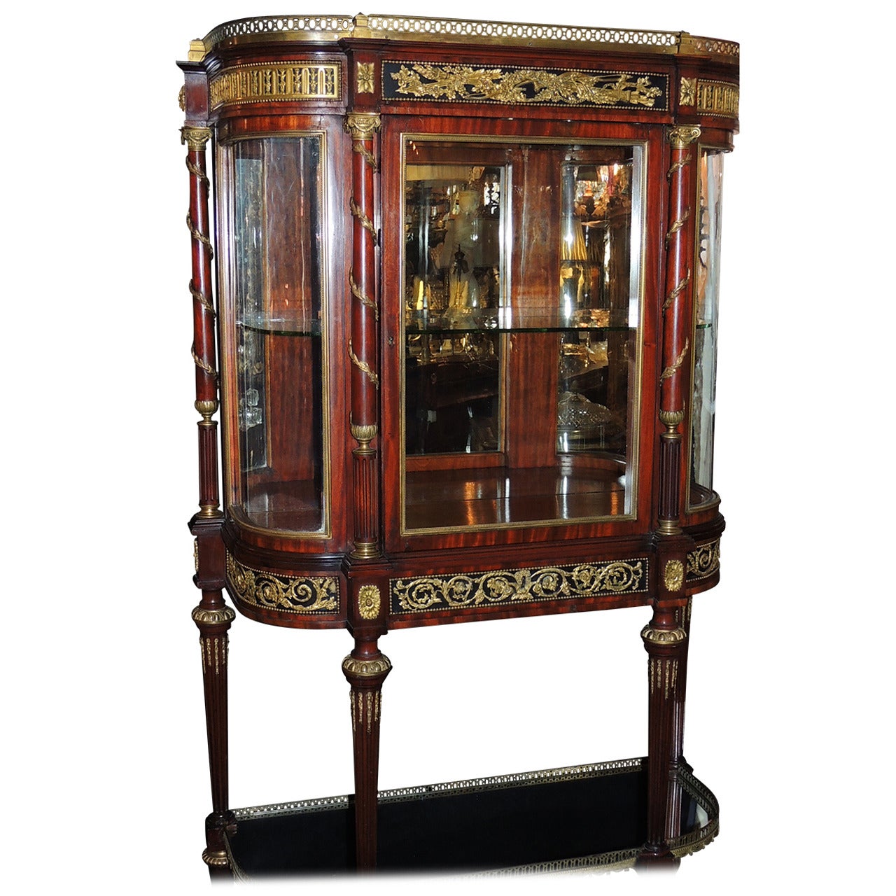 Belle Époque Outstanding 19th Century French Rosewood Ormolu Bronze Mounting Vitrine Curio For Sale