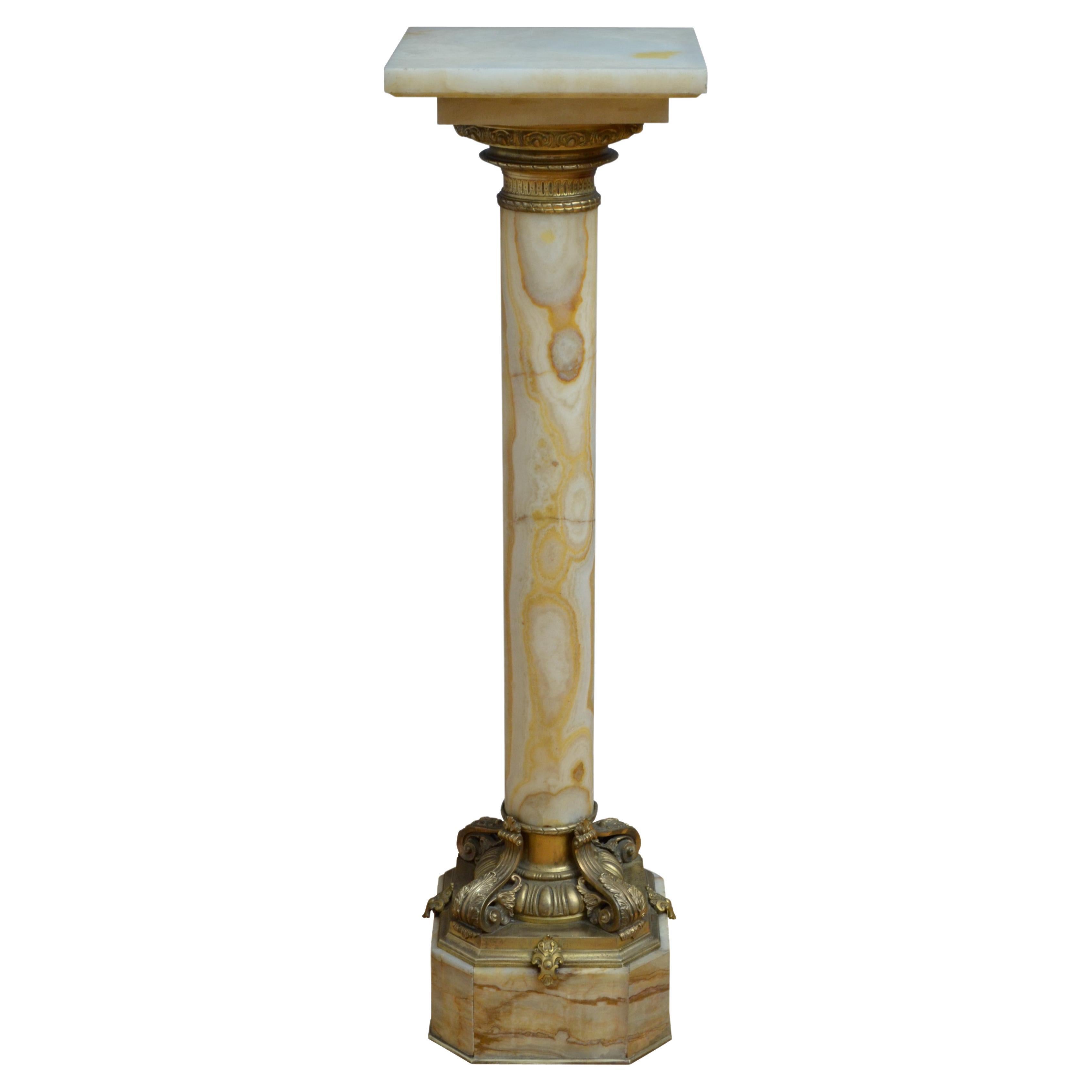 Magnifique colonne en onyx à piédestal en marbre du 19e siècle