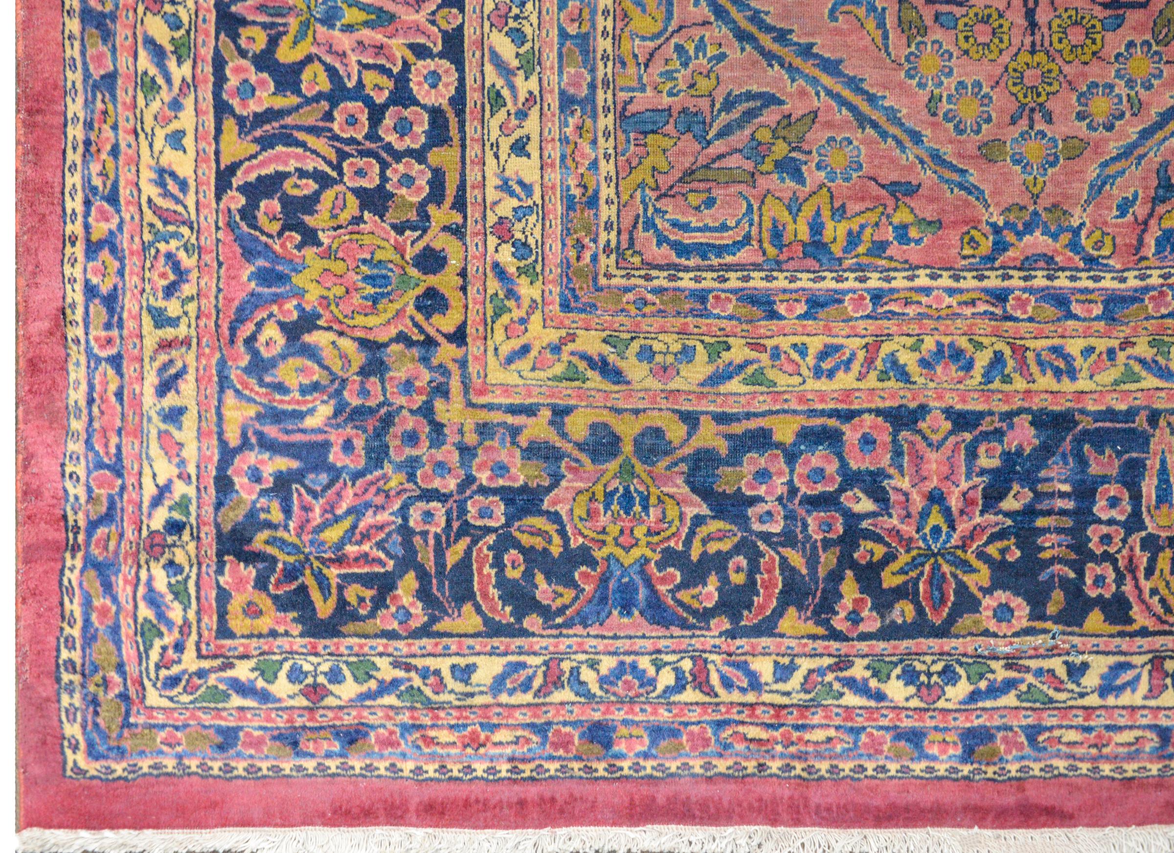Excepcional alfombra sarouk de principios del siglo XX en venta 2
