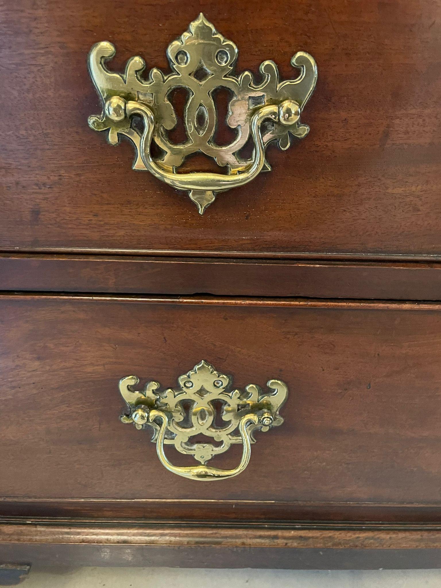 Outstanding Antique George III Quality Mahogany Bureau For Sale 2
