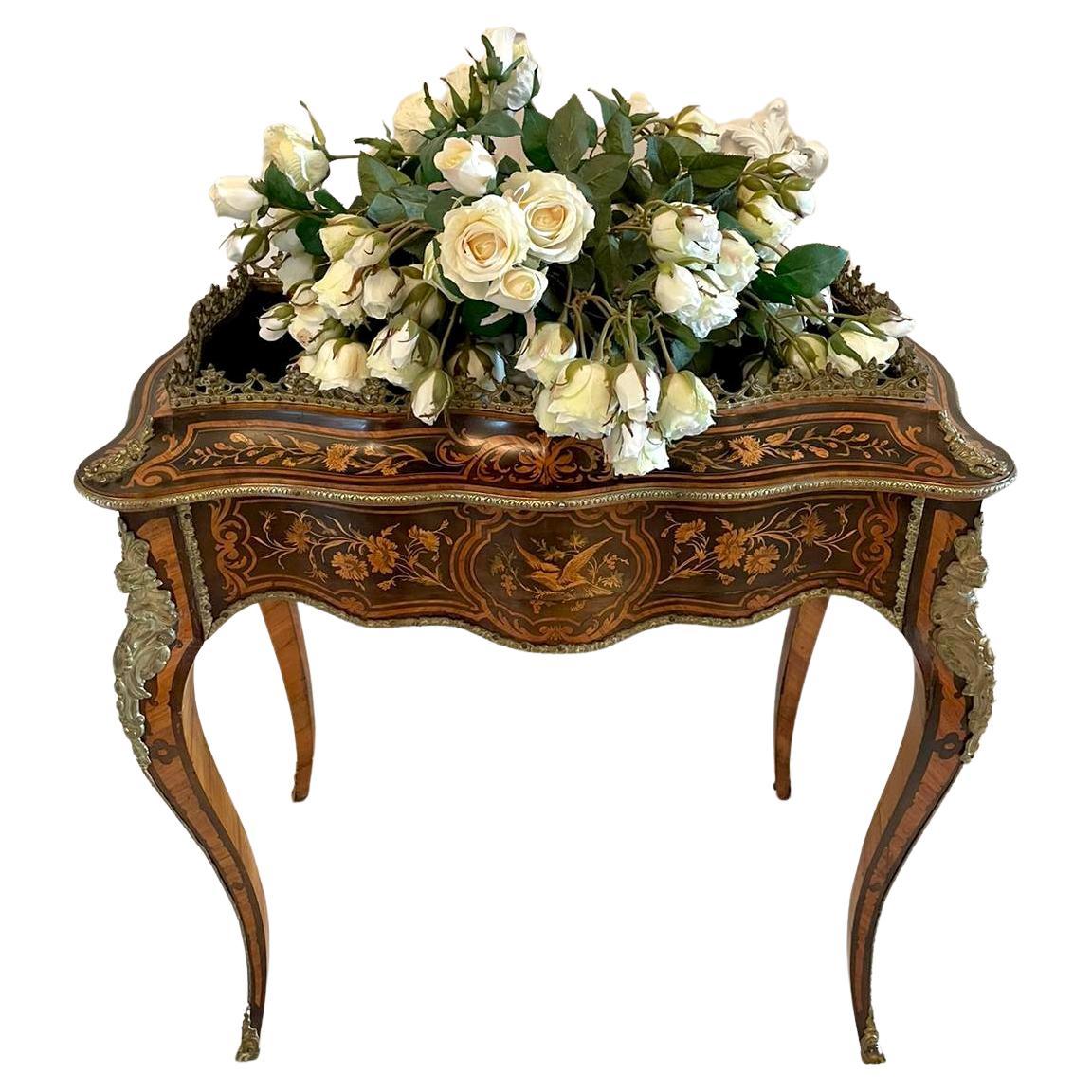 Magnifique table de jardinière ancienne Louis XV en marqueterie de bois de tulipier et de bois de violette