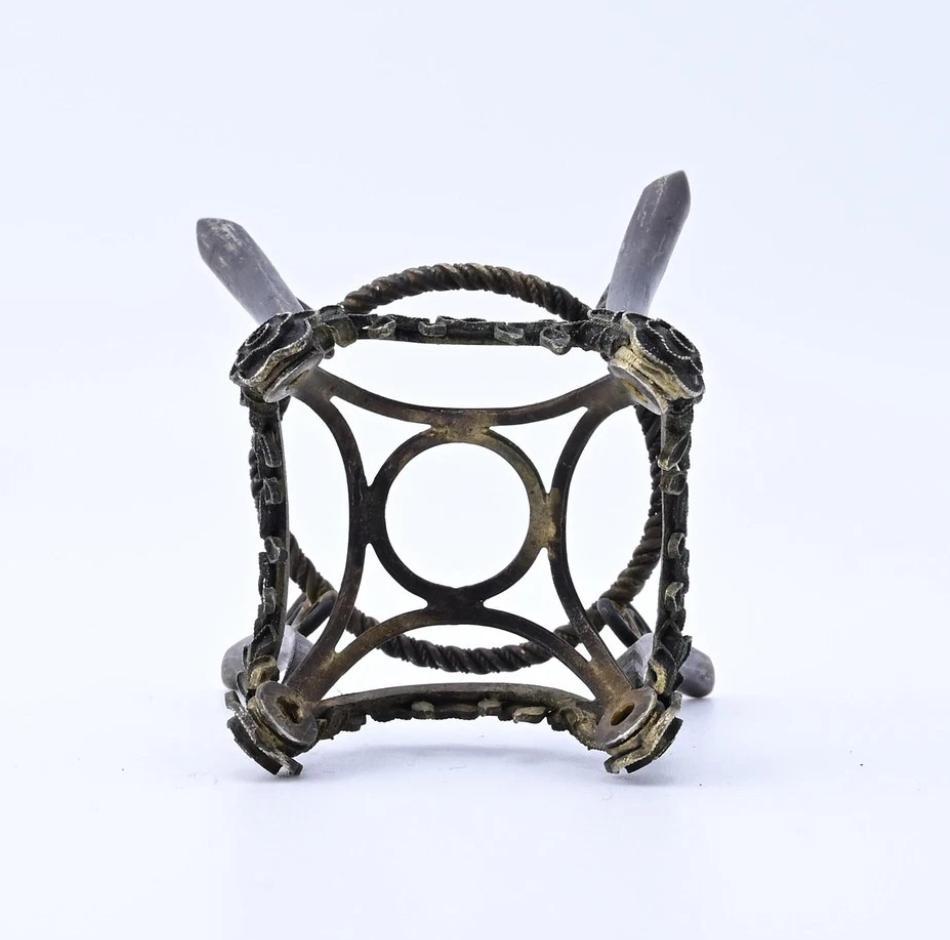 Extraordinario Huevo Ruso Antiguo de Plata Esmaltada con Detalles Florales Silver