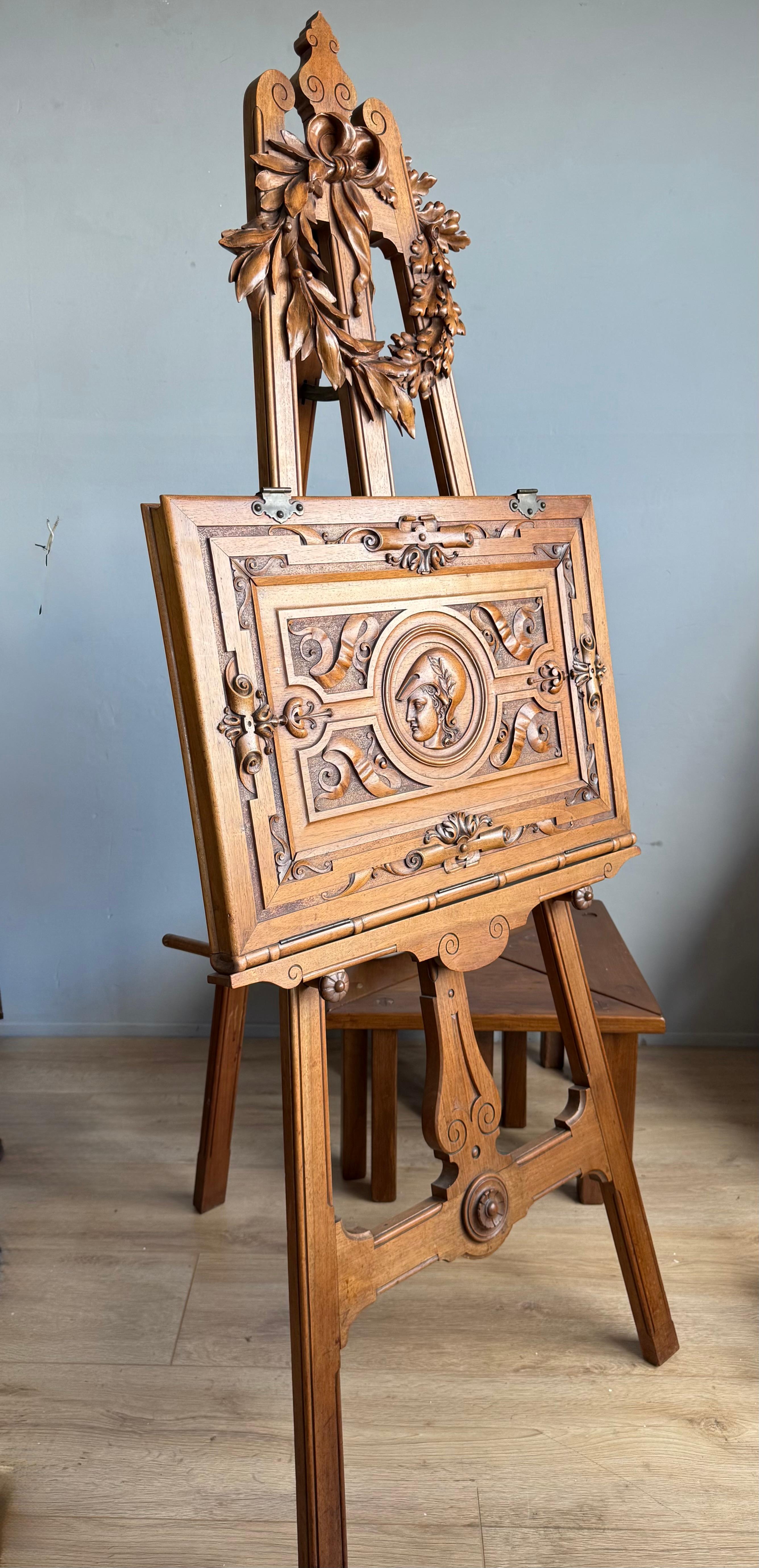 Magnifique chevalet ancien de studio ou de galerie / présentoir à dessin avec couronne en vente 11