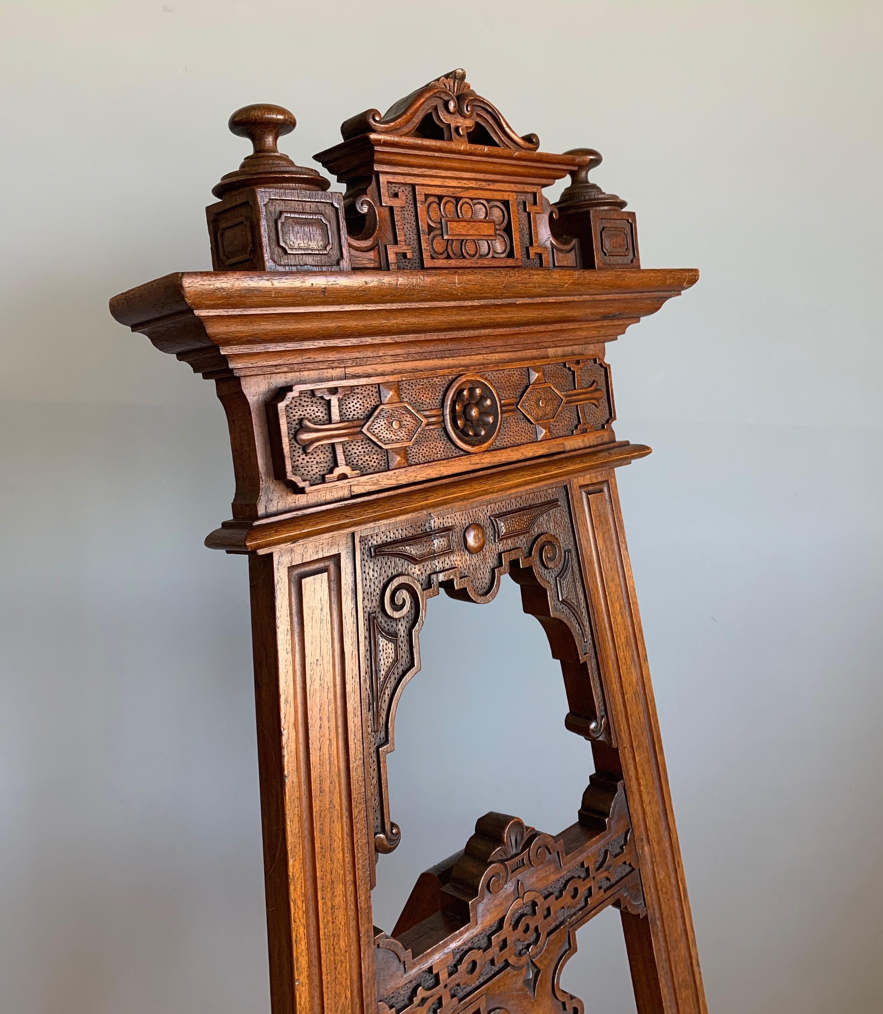 wreath display stands