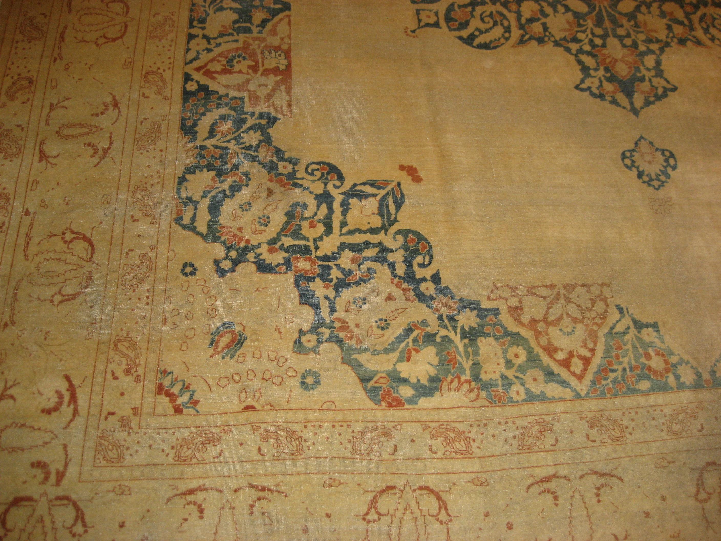 Remarquable tapis d'atelier ancien Tabriz Hadji Jalili en caramel et sarcelle en vente 2