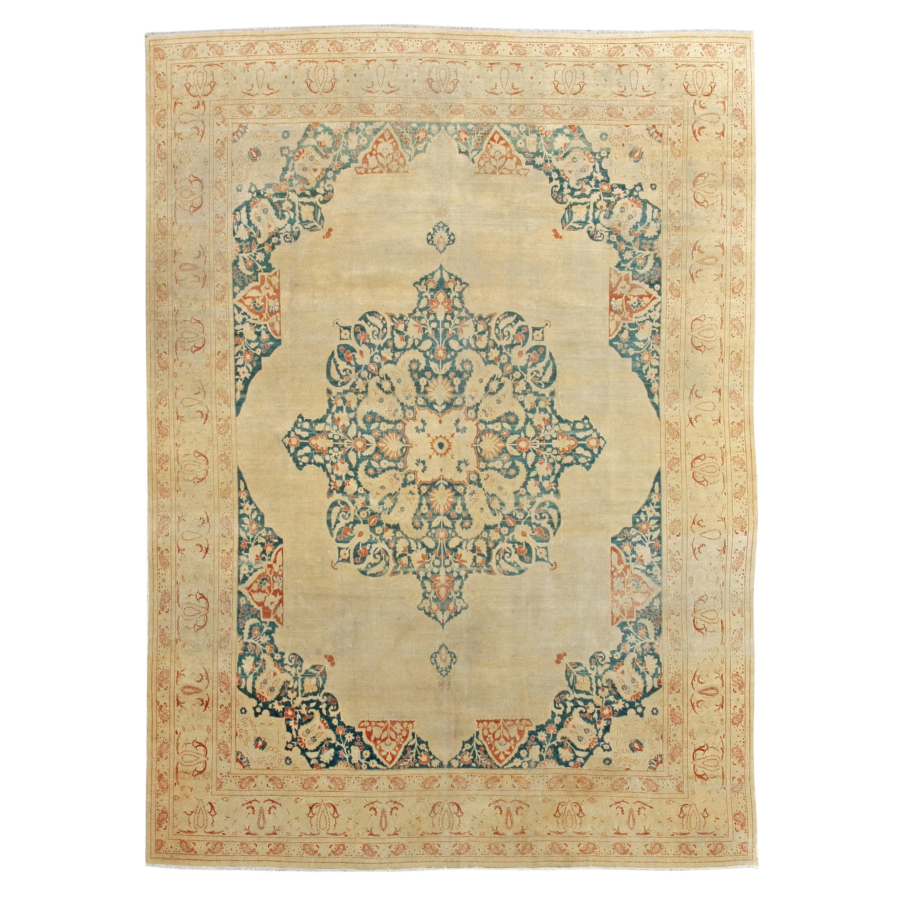 Excepcional alfombra antigua de taller Hadji Jalili de Tabriz en color caramelo y verde azulado en venta