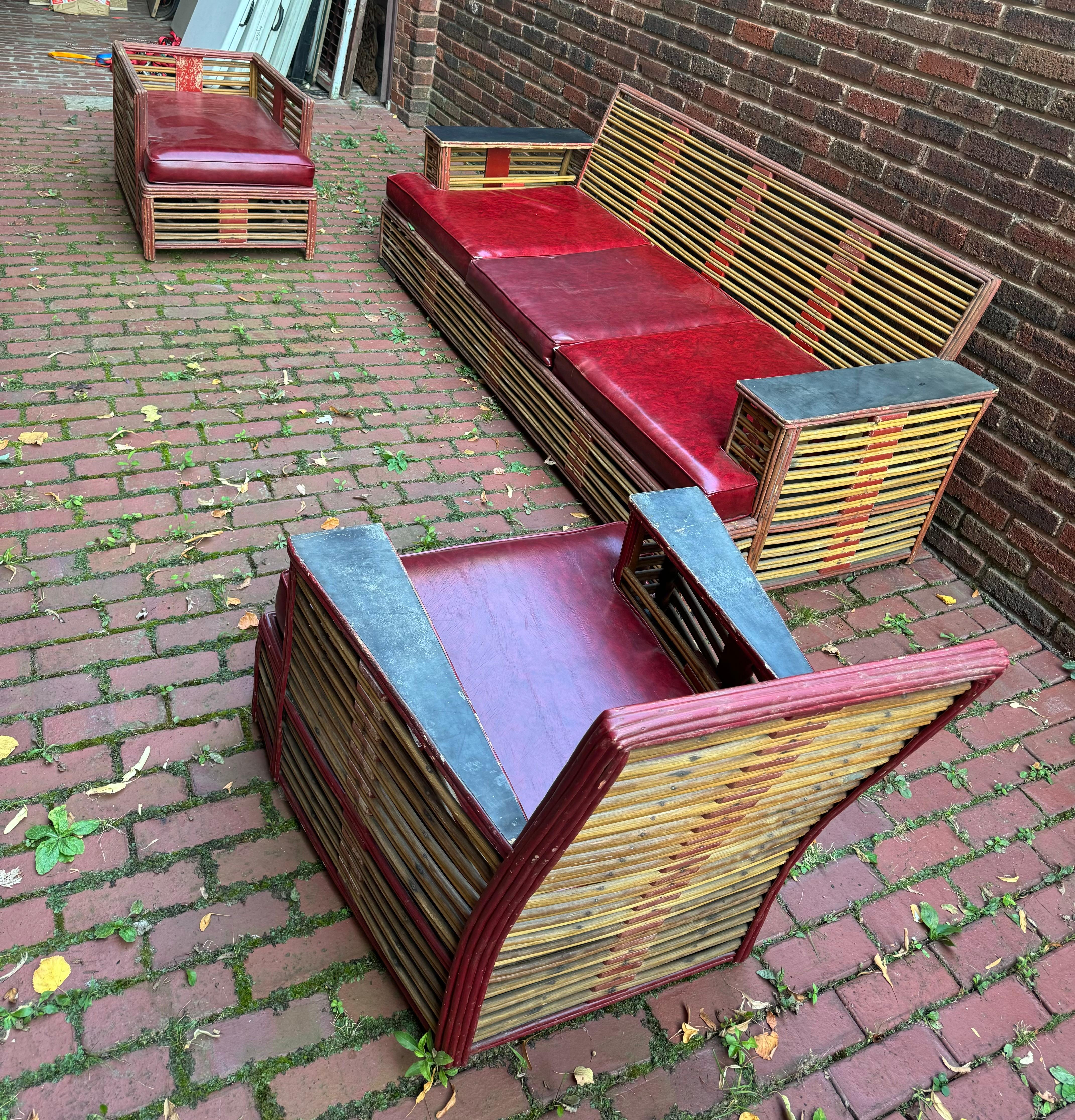 Eccezionale set da giardino/patio in vimini Art Deco a 3 pezzi di Donald Deskey per Ypsilanti Reed... Probabilmente il miglior set che abbia mai posseduto. Qualità e costruzione sorprendenti.oRIGINALE Molle a spirale... impostato in modo