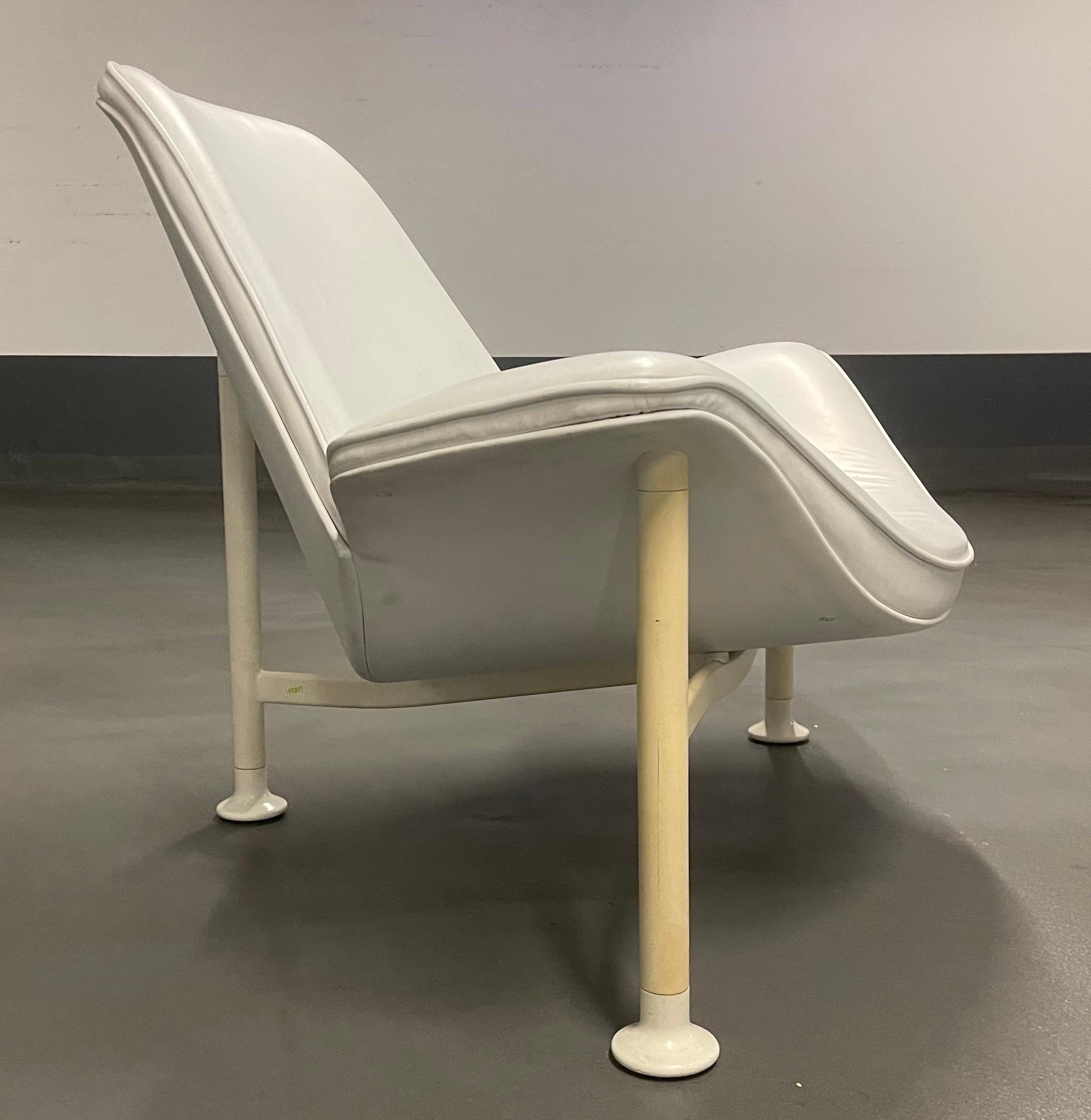 Outstanding Big, Rare and Important Largo Lounge Chair For Sale 1