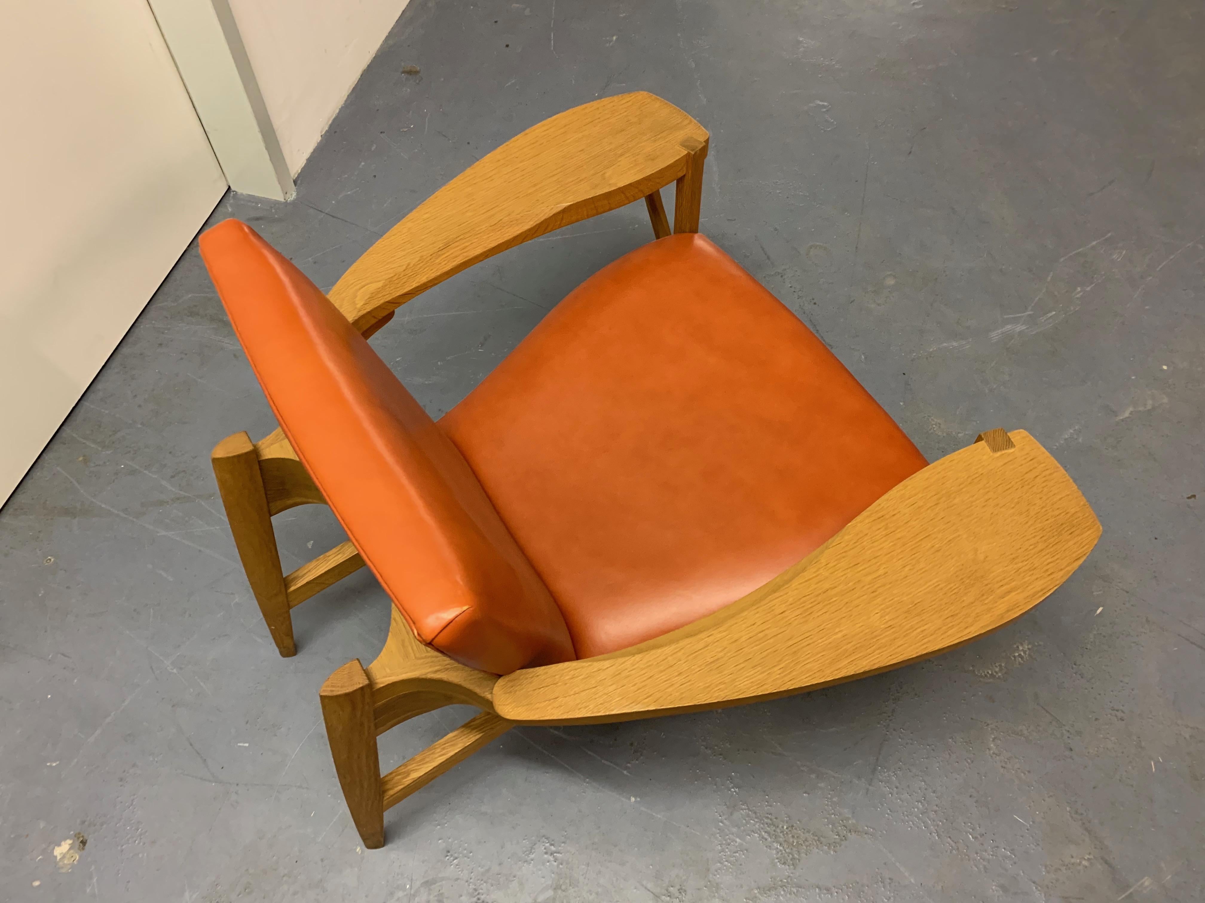 Outstanding Cabinetmakers Lounge Chair and Sidetable For Sale 8