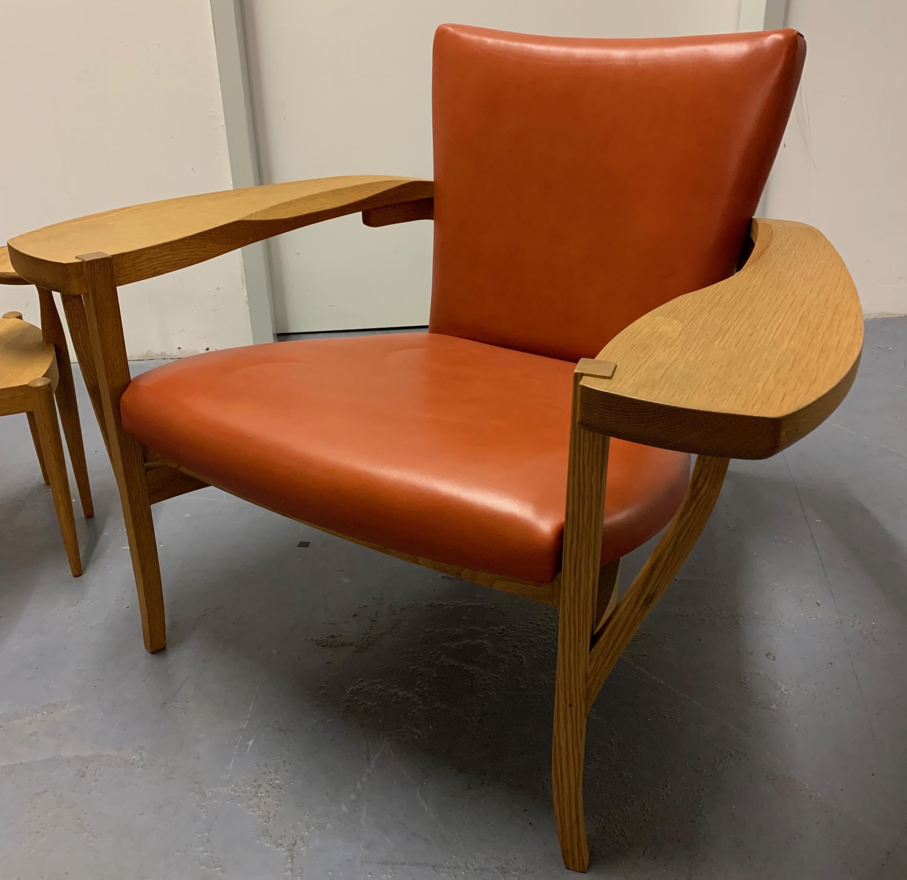 Oak Outstanding Cabinetmakers Lounge Chair and Sidetable For Sale