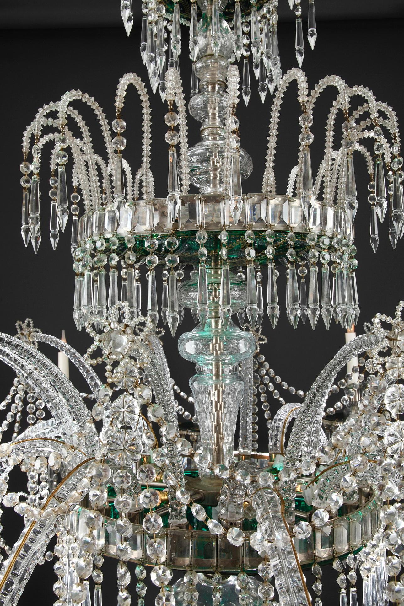 Chandelier Crystal Attributed to the Granja Manufacture, Spain, Circa 1900 In Good Condition For Sale In PARIS, FR