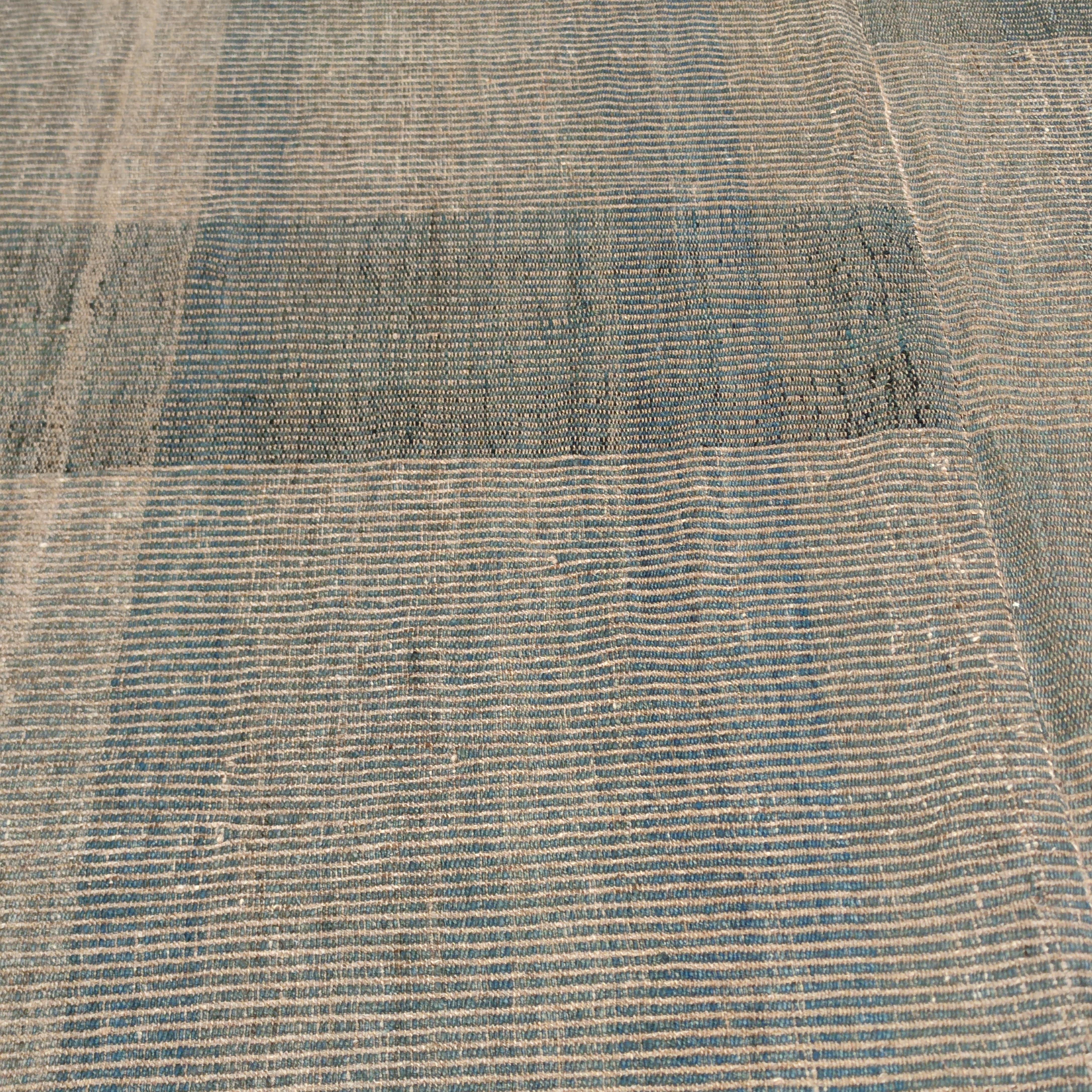 Hervorragender zeitgenössischer blauer übergroßer geometrischer Kelim-Teppich in Übergröße 11 x 15 Fuß (Handgewebt) im Angebot