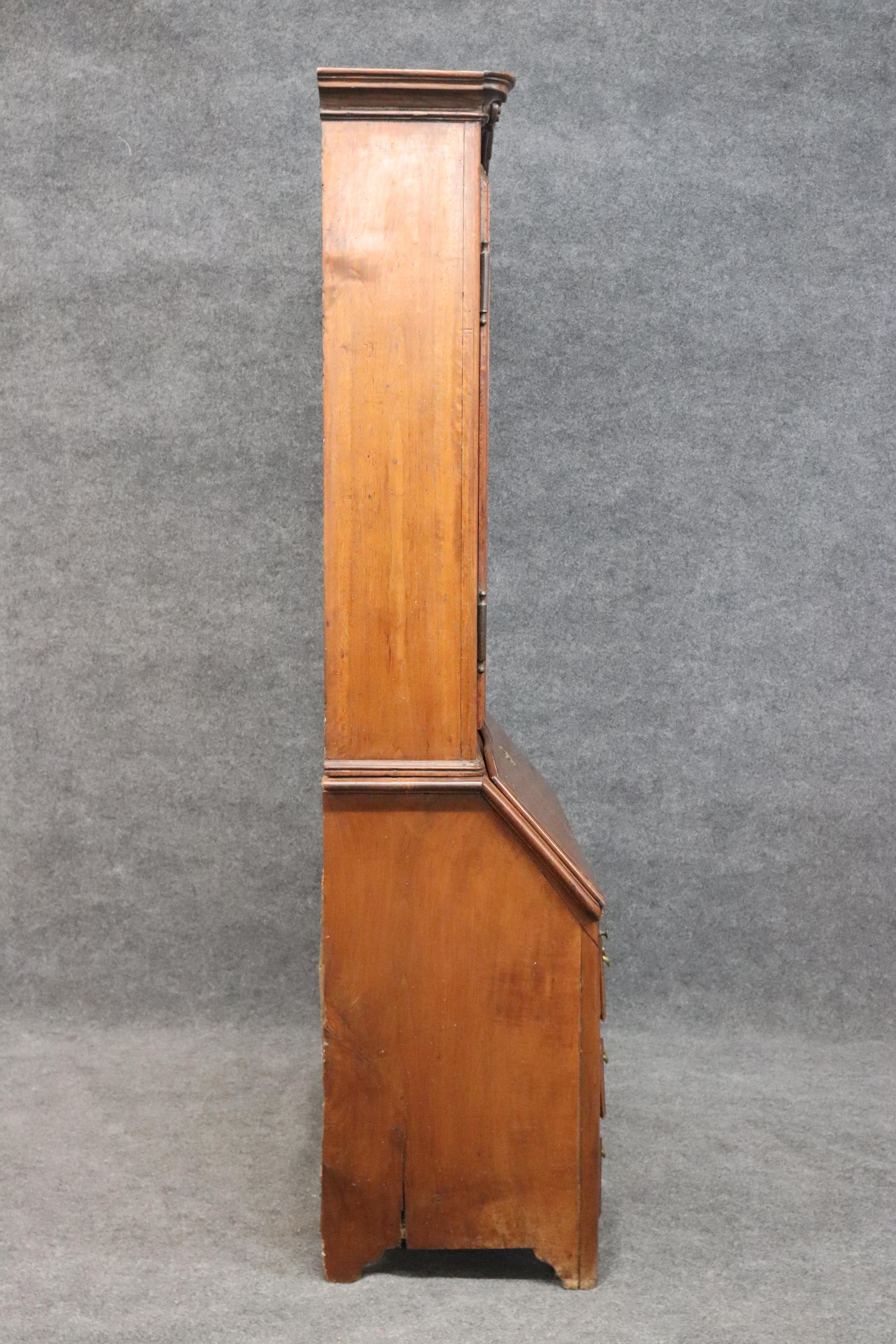 Outstanding Country French Period 1780s era Walnut Secretary Desk with Bookcase For Sale 9