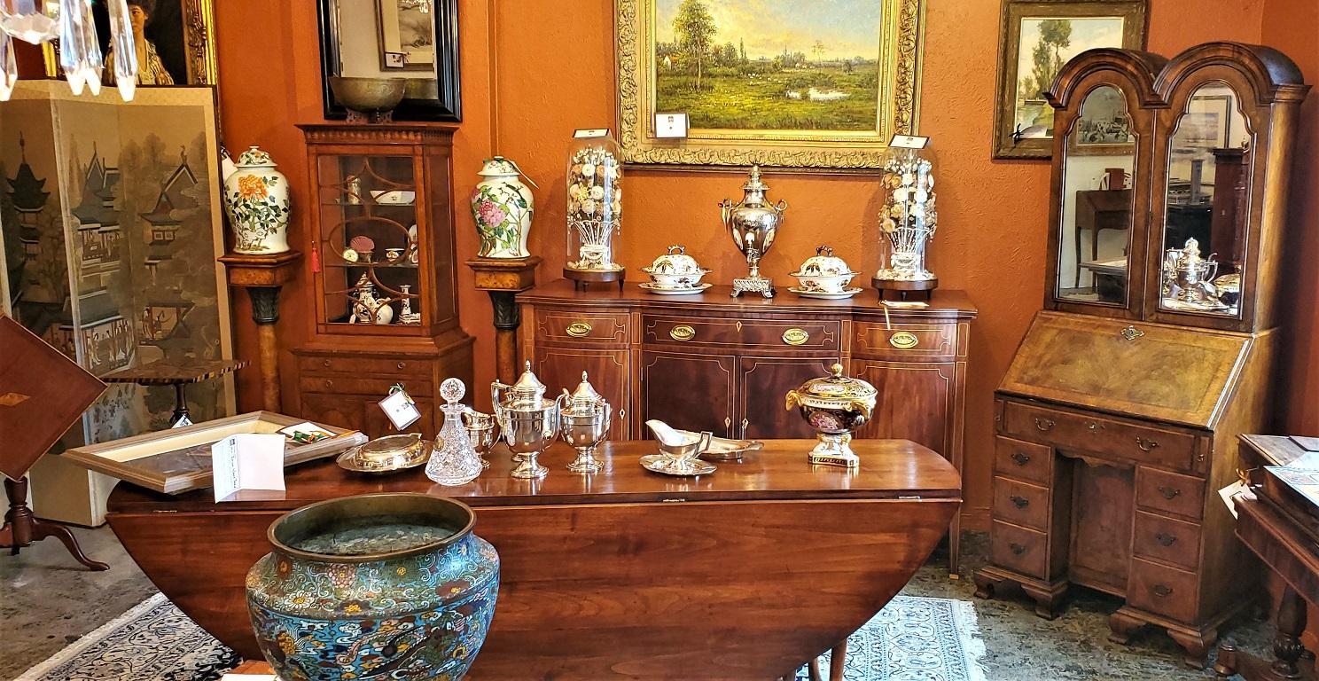 Outstanding Early 18th Century English George I Secretary For Sale 2
