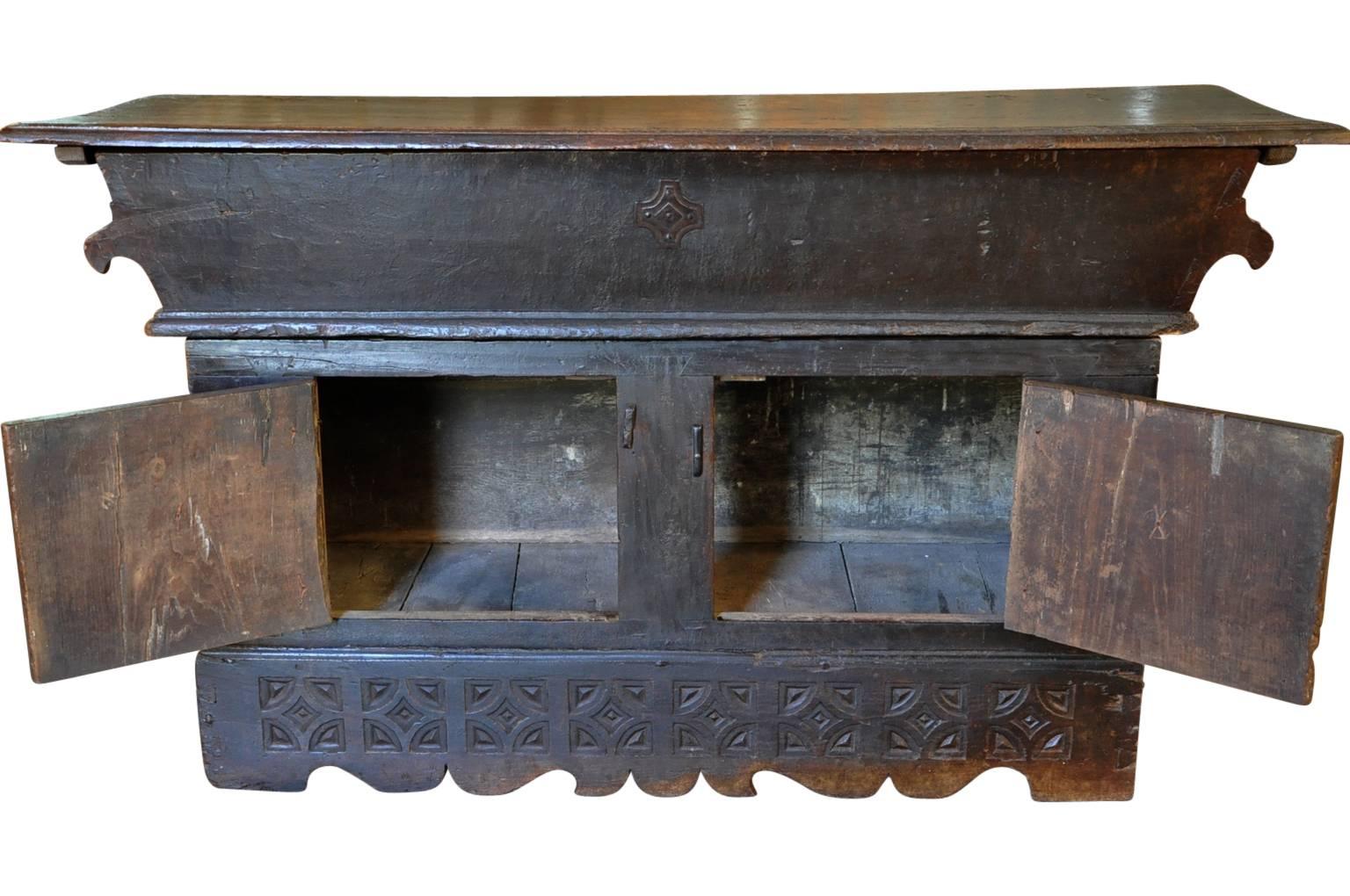 Outstanding Early 18th Century Italian Petrin Console In Good Condition In Atlanta, GA