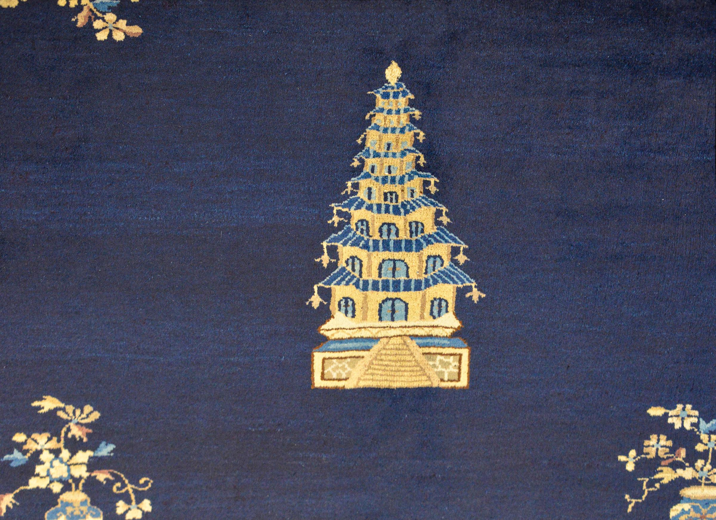 Hervorragender chinesischer Art-Déco-Teppich aus dem frühen 20. Jahrhundert (Pflanzlich gefärbt) im Angebot